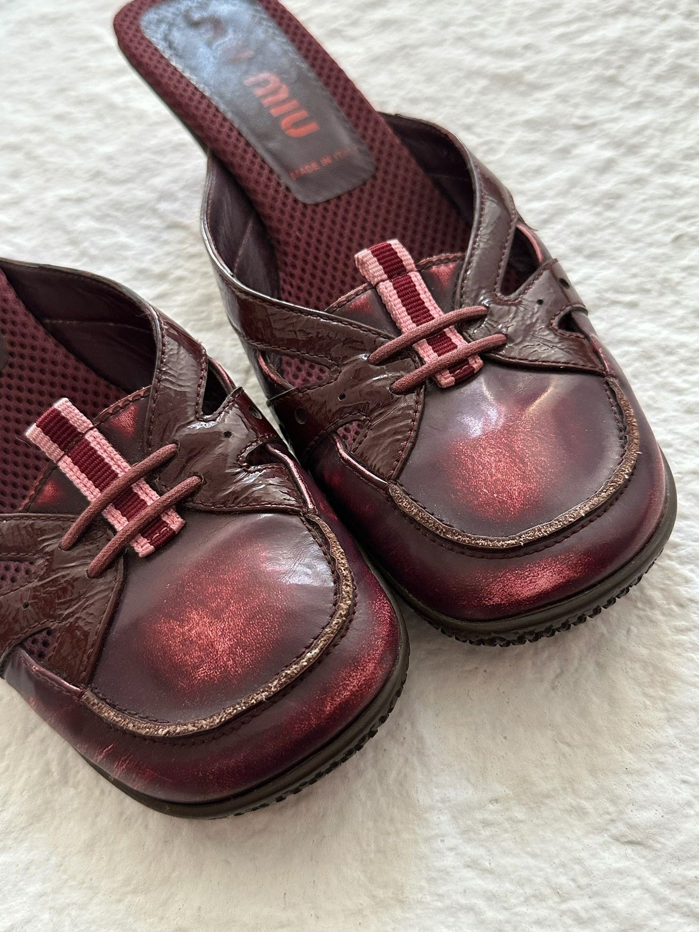 Miu Miu MiuMiu 00ss Red Patent Leather Mules Size US 6 / IT 36 - 8 Thumbnail