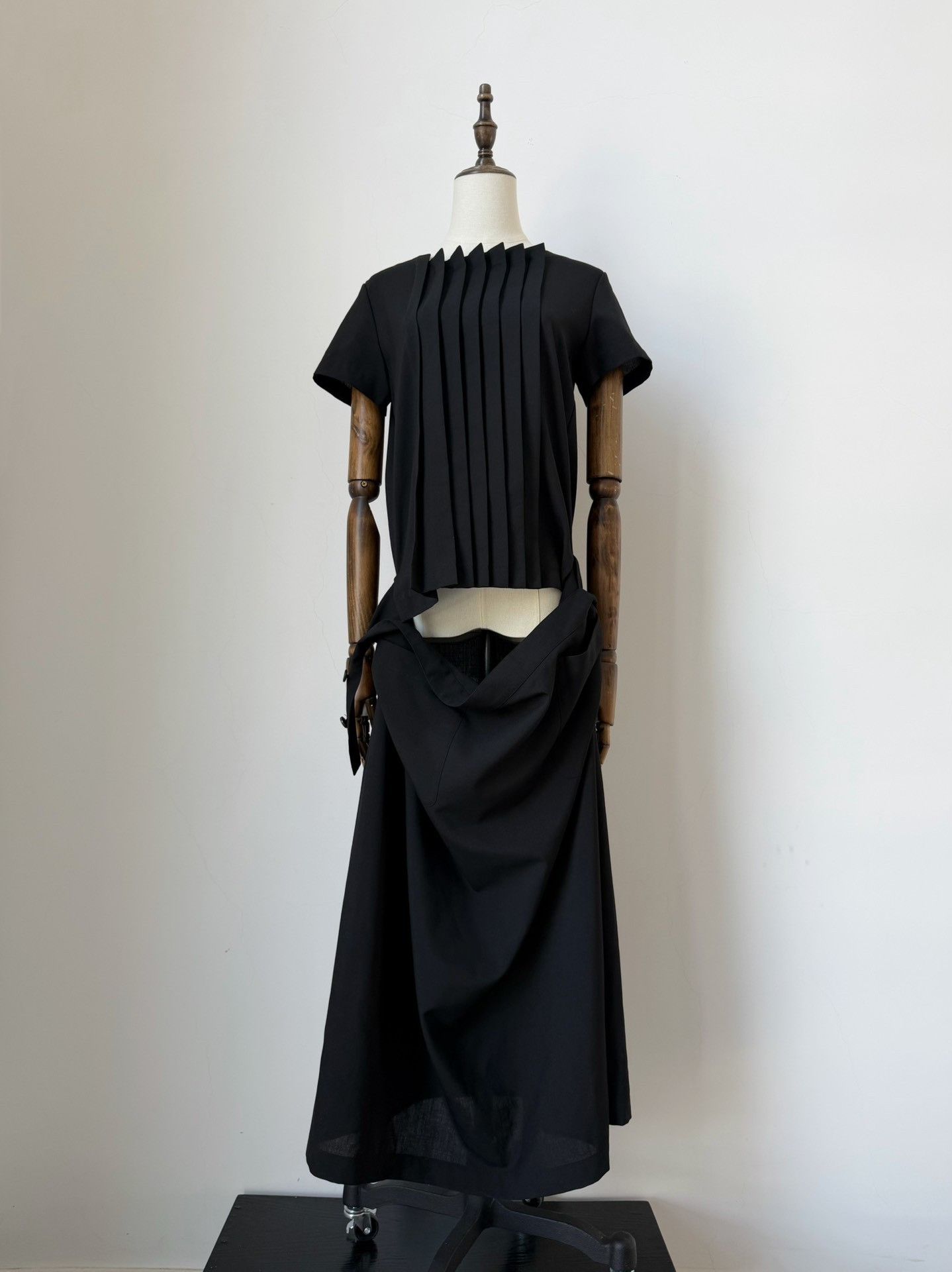Comme des Garcons Comme des Garçons 1999 Rare Accordion Pleat Dress Size M / US 6-8 / IT 42-44 - 2 Thumbnail
