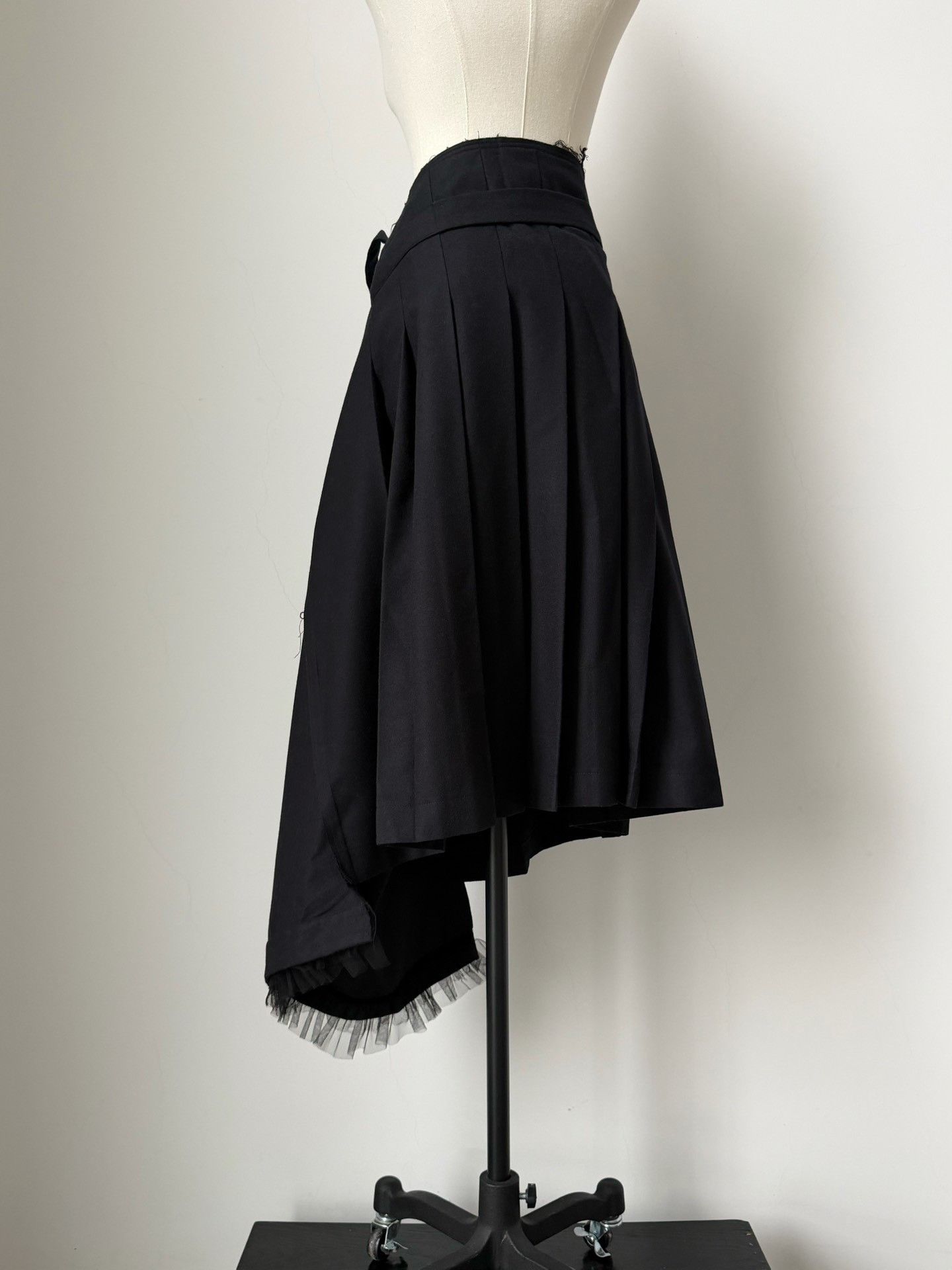 Comme des Garcons Comme des Garçons 2005 Asymmetric Wool Skirt Size 38" / US 16 / IT 52 - 3 Thumbnail