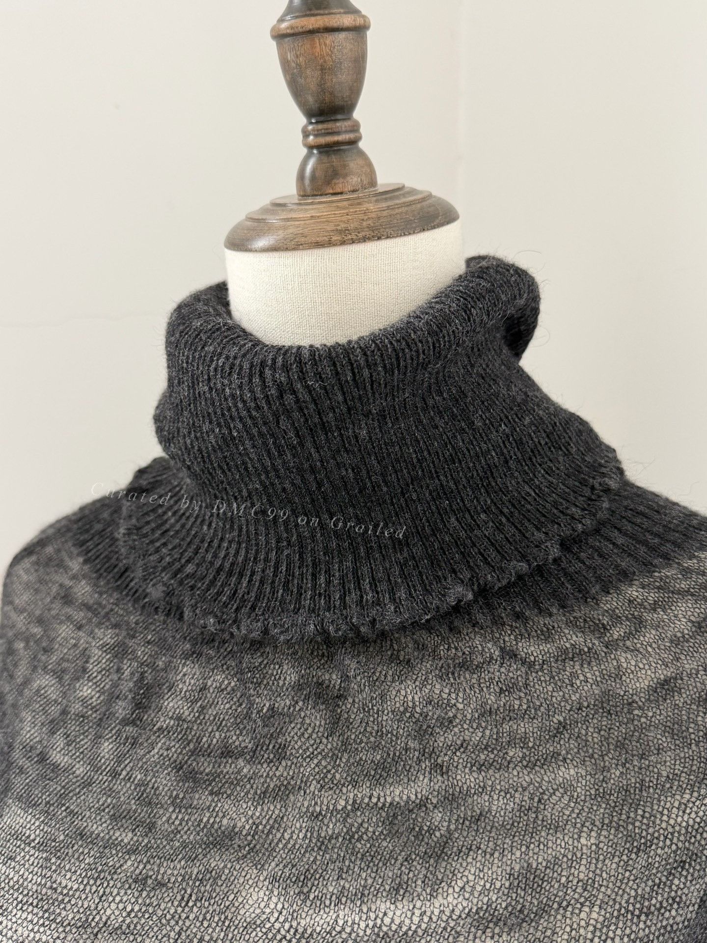 Dries Van Noten Dries Van Noten Mohair Serrated Neck Pullover Size S / US 4 / IT 40 - 6 Thumbnail