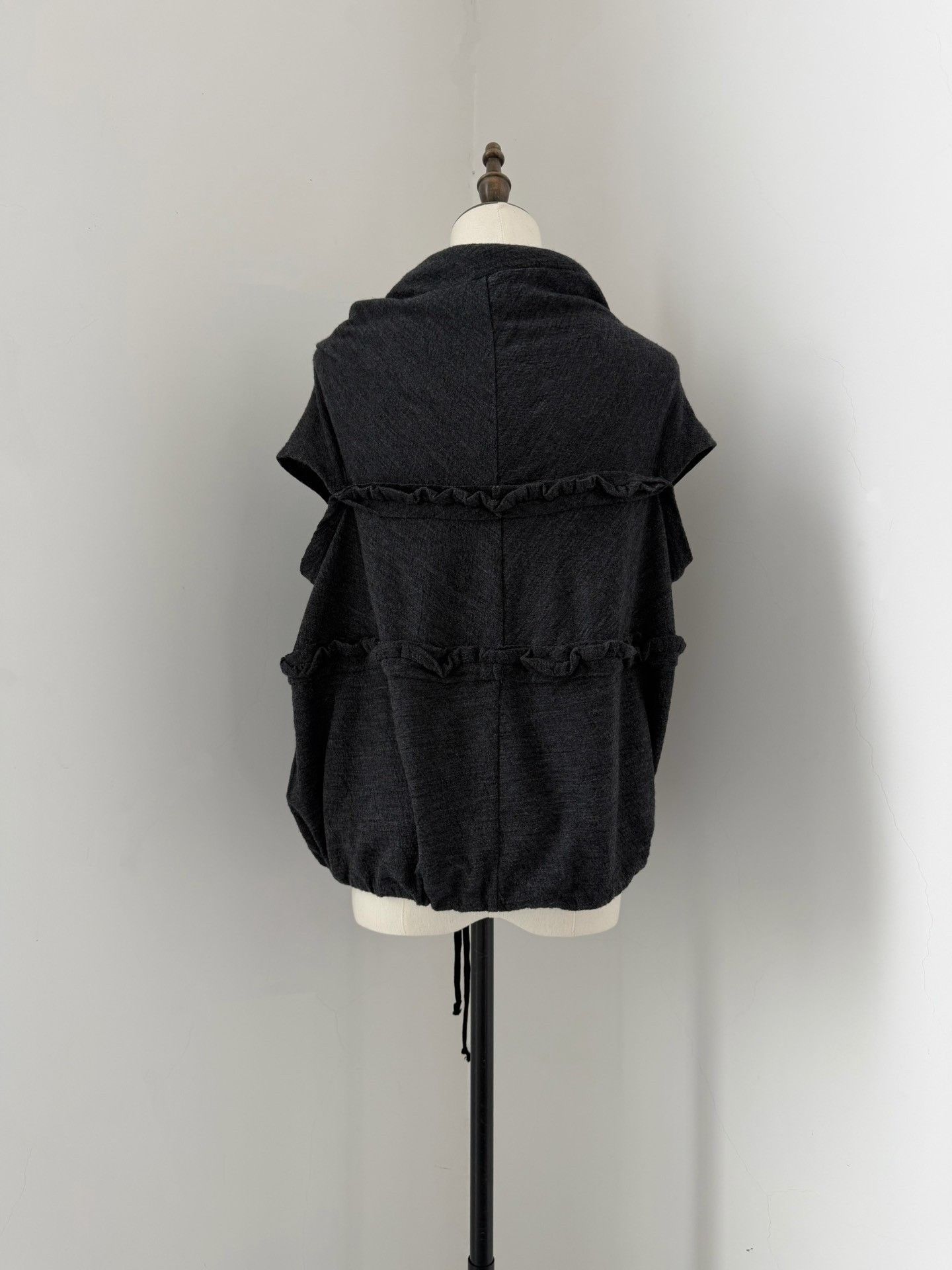 Comme des Garcons Comme des Garçons 2010 Tricot Cowl Neck Vest Size M / US 6-8 / IT 42-44 - 2 Thumbnail