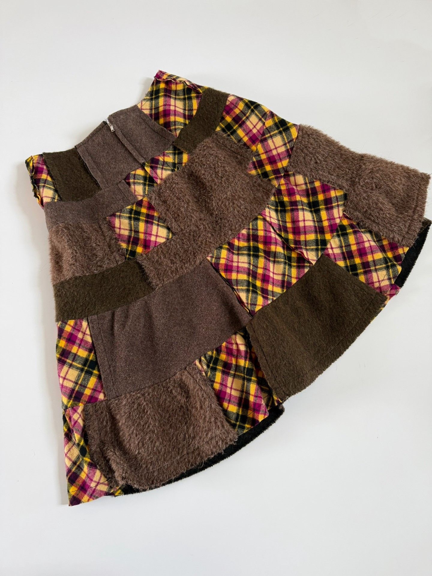 Rei Kawakubo Comme des Garçons 2005 Tricot Fur Patch Skirt Size 36" / US 14 / IT 50 - 6 Thumbnail