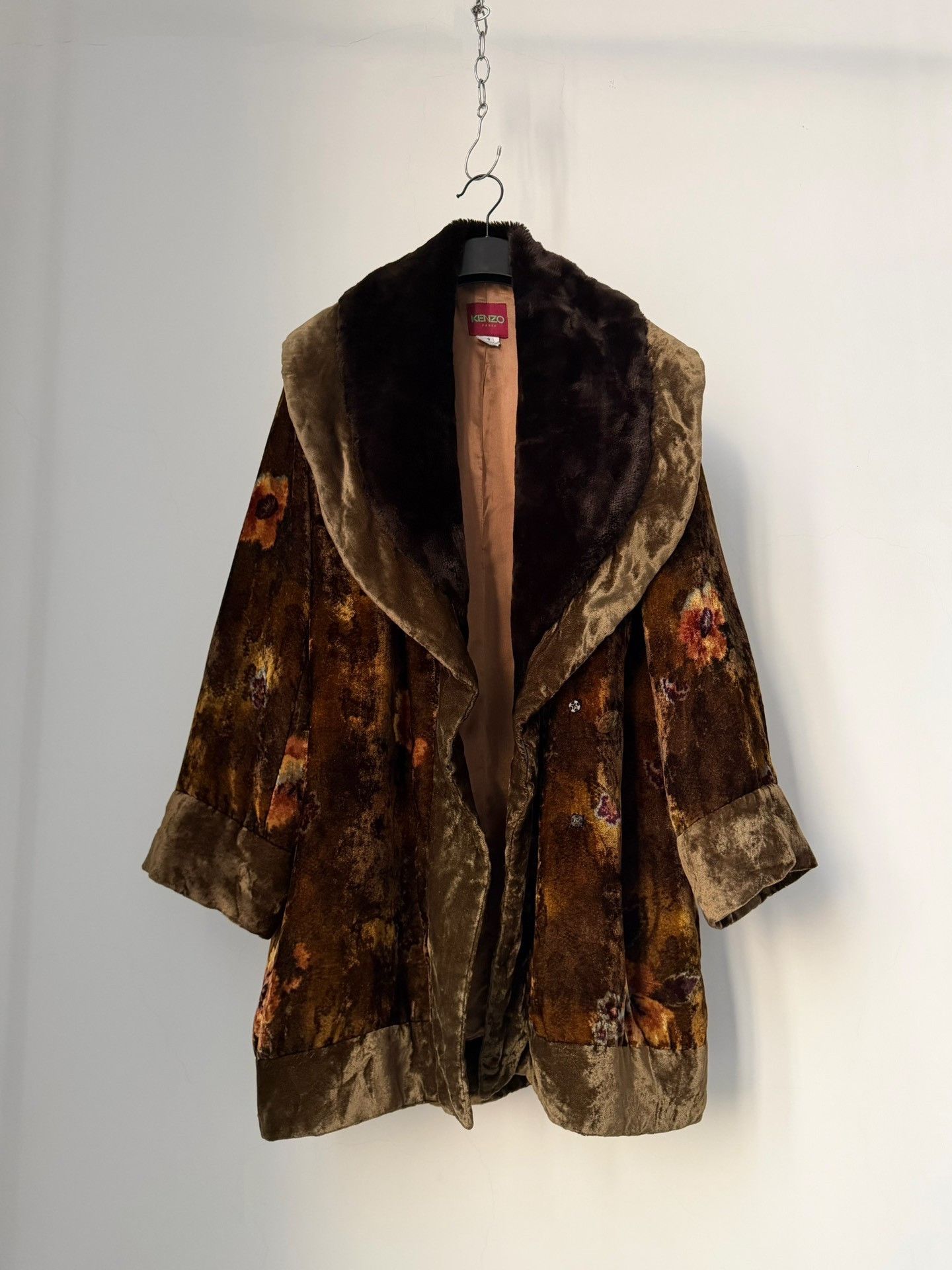 Kenzo Kenzo 80s Fur Collar Velvet Floral Coat Size M / US 6-8 / IT 42-44 - 6 Thumbnail