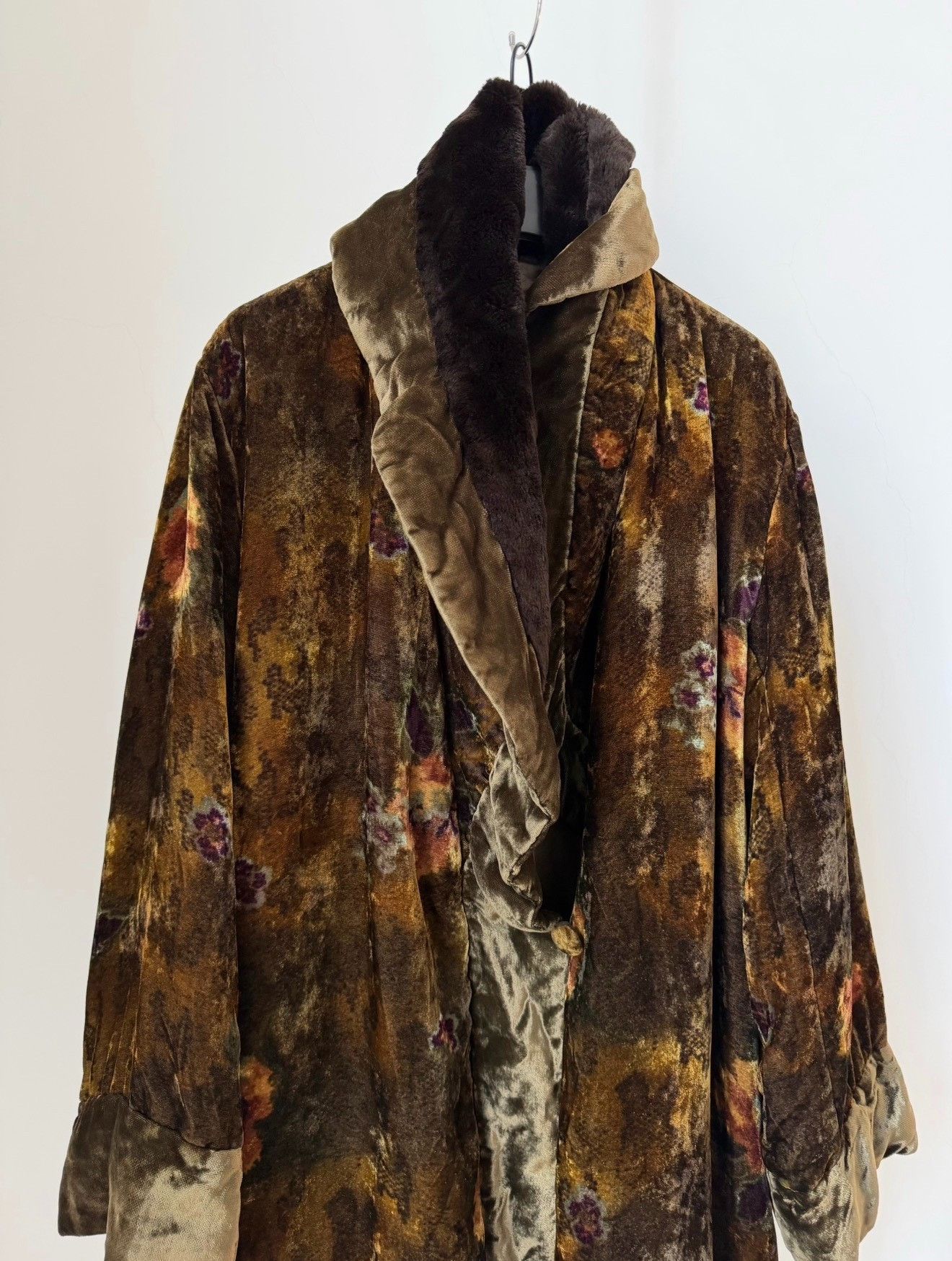 Kenzo Kenzo 80s Fur Collar Velvet Floral Coat Size M / US 6-8 / IT 42-44 - 7 Thumbnail