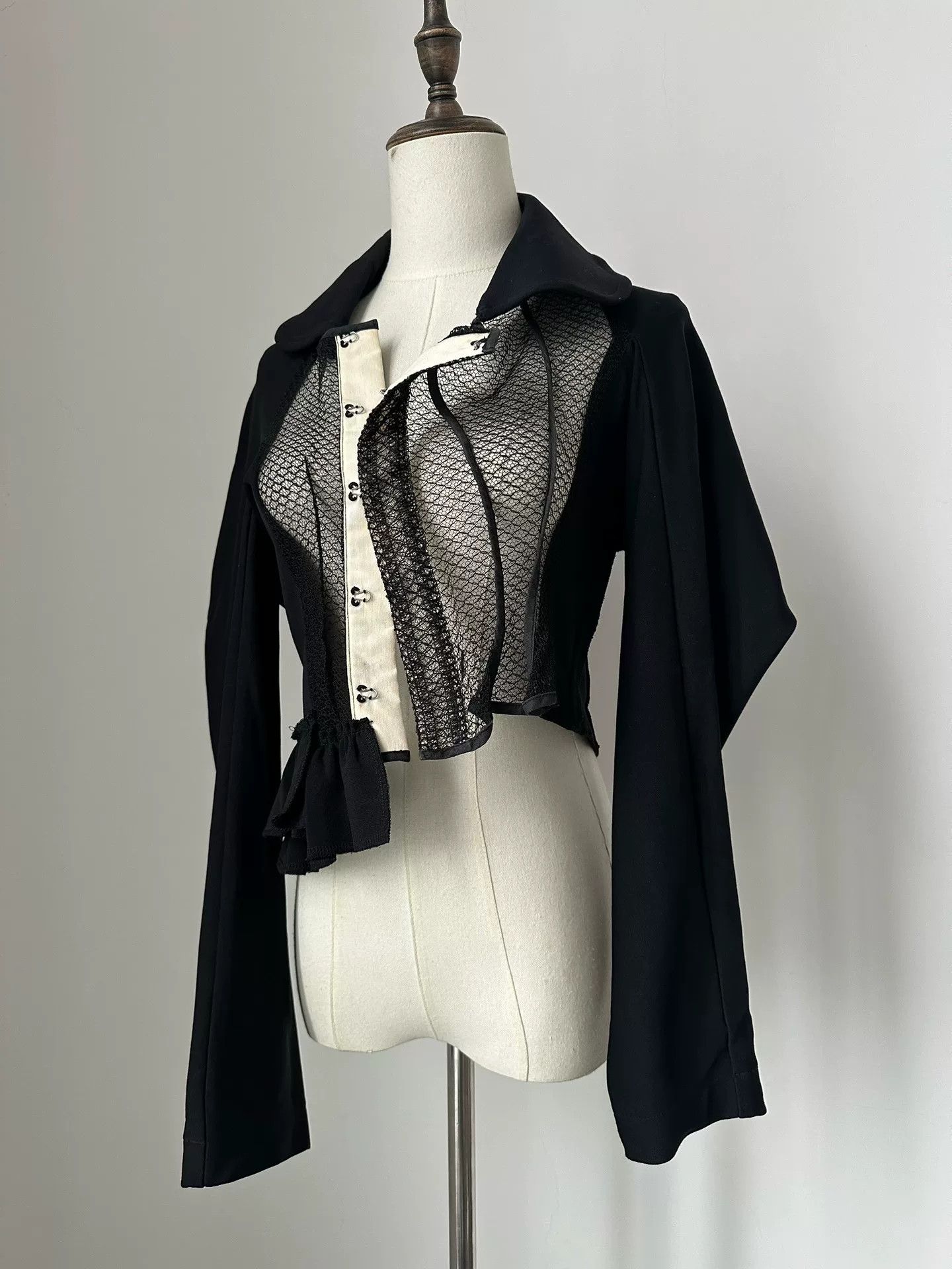 Comme des Garcons Comme des Garçons 2004 Main Line Top Size S / US 4 / IT 40 - 8 Thumbnail