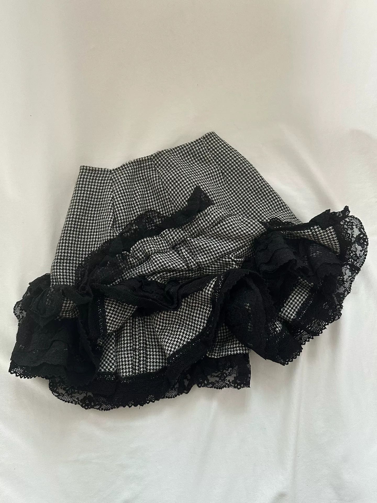Junya Watanabe Junya Watanabe 2005 Lace Hem Skirt Size 33" - 2 Thumbnail