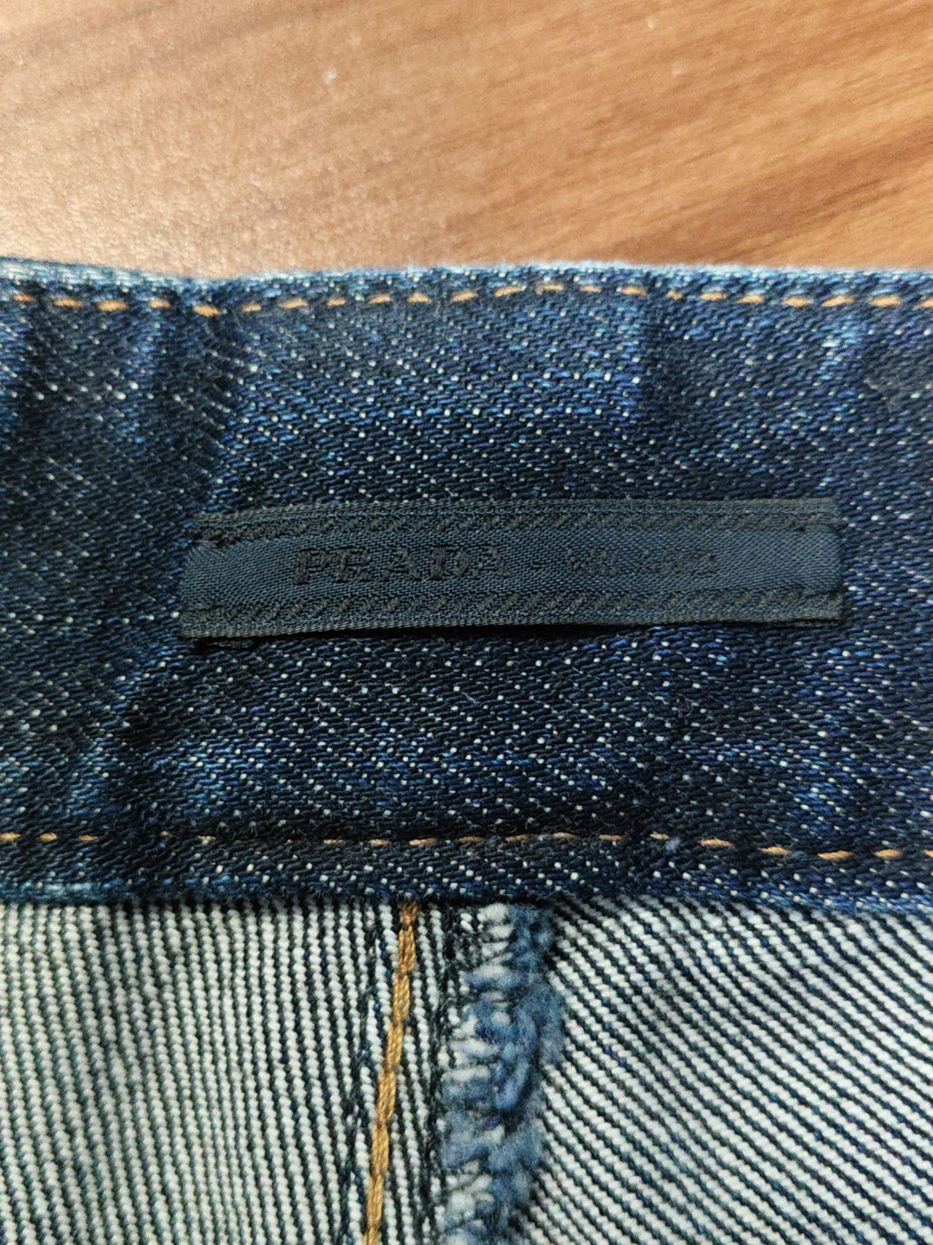Prada Stylish Denim Shorts with Logo Detail Size US 34 / EU 50 - 3 Thumbnail