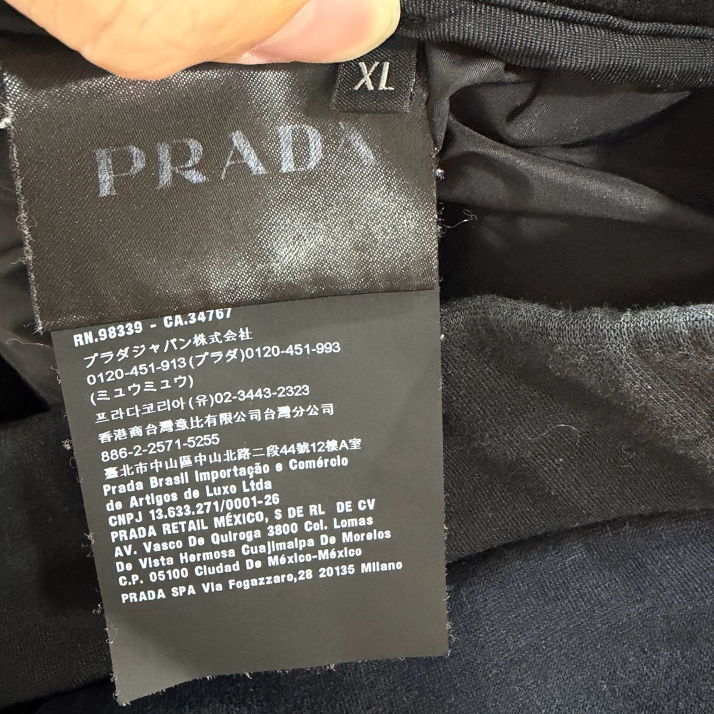 Prada Stylish Black Sweatpants with Logo Patch Size US 36 / EU 52 - 4 Thumbnail