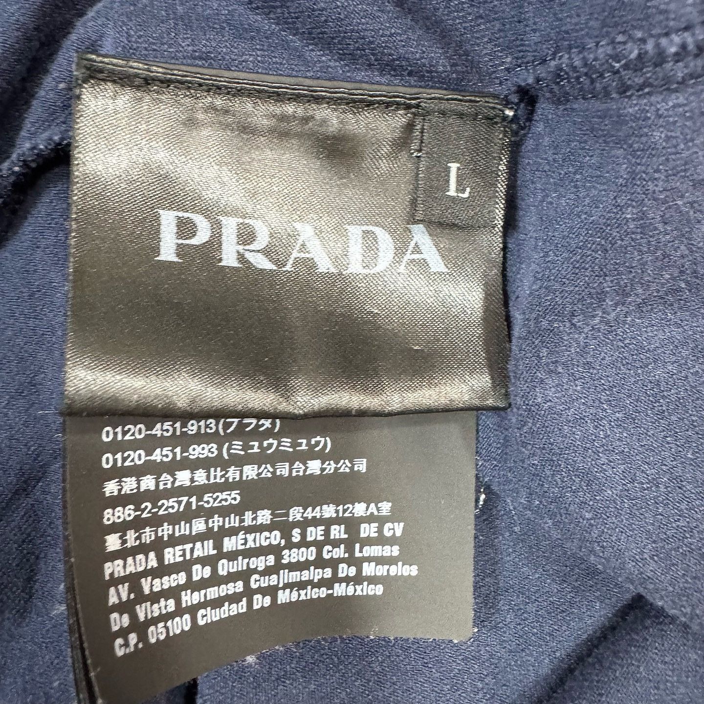 Prada Stylish Logo Pocket T-Shirt in Blue Size US L / EU 52-54 / 3 - 4 Thumbnail