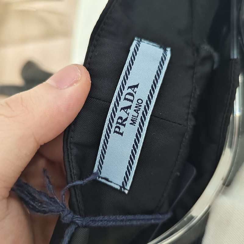 Prada Re-Nylon Logo Shorts in Black Size US 36 / EU 52 - 3 Thumbnail