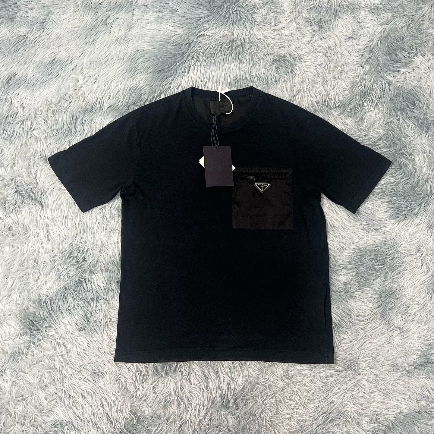 Prada Triangle Logo Pocket T-Shirt in Black Size US M / EU 48-50 / 2 - 6 Thumbnail