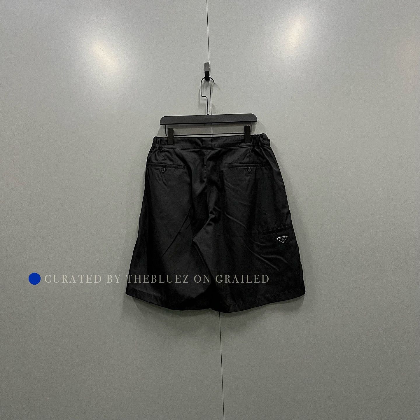 Prada Nylon Shorts with Logo Patch Size US 36 / EU 52 - 2 Thumbnail