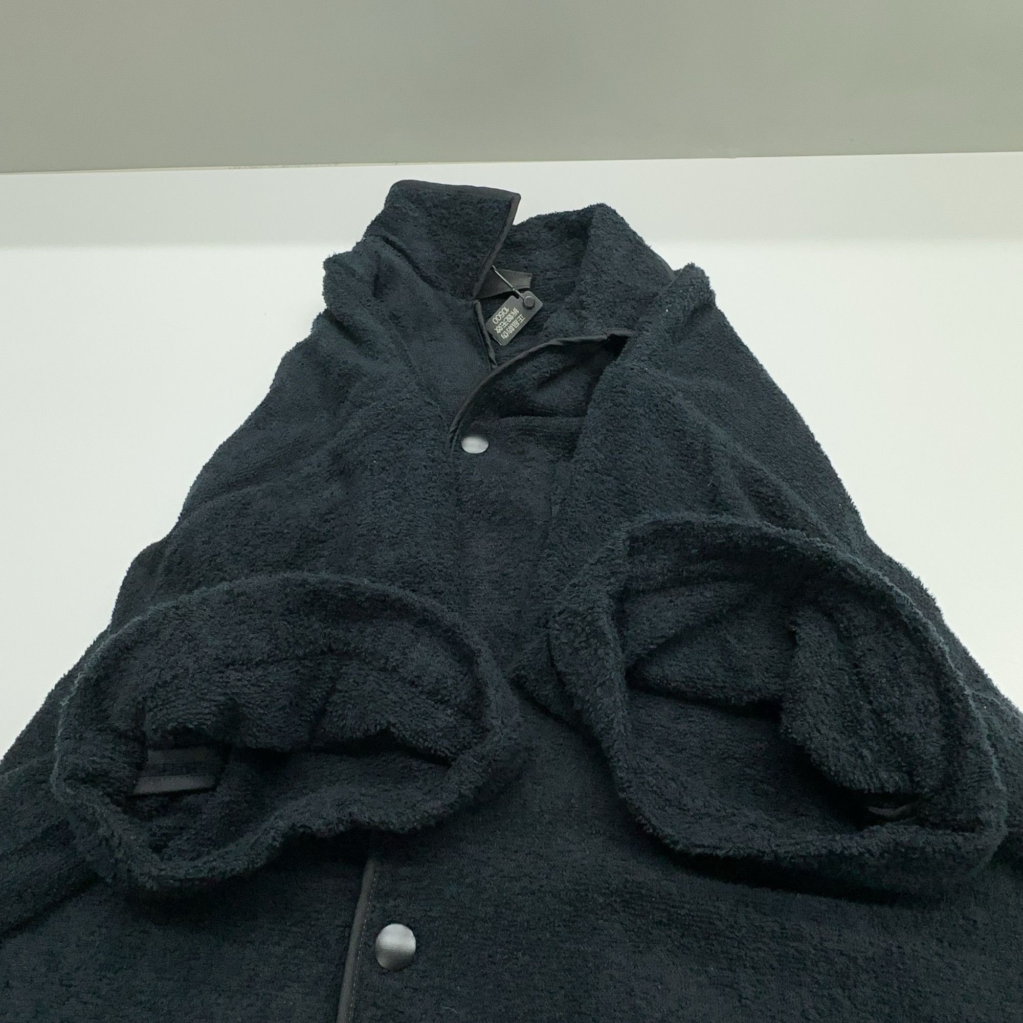 Prada Terry Cloth Button Up Shirt in Black Size US XL / EU 56 / 4 - 10 Thumbnail
