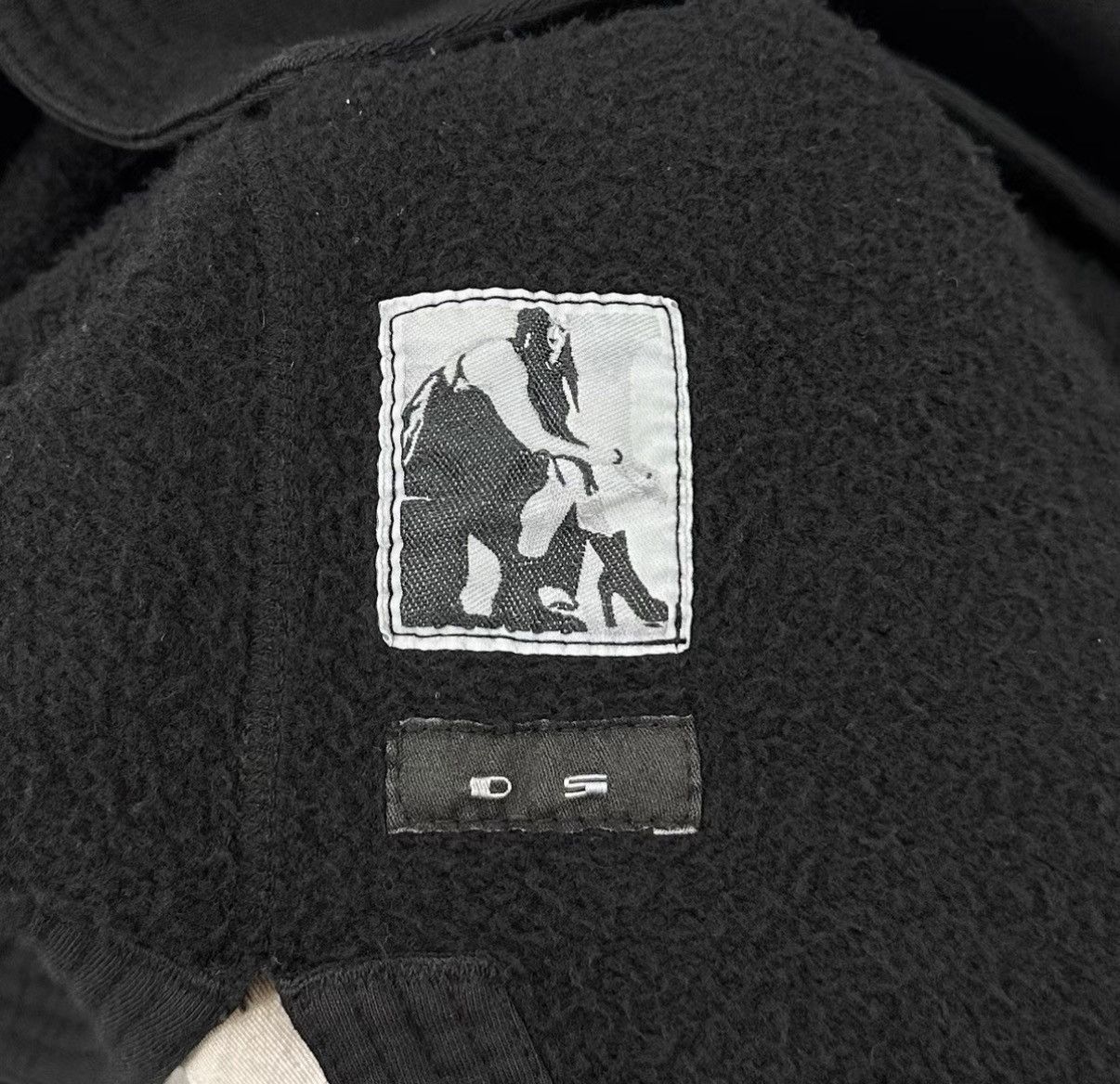 Rick Owens Dark Style Hoodie with Unique Design Size US L / EU 52-54 / 3 - 4 Thumbnail