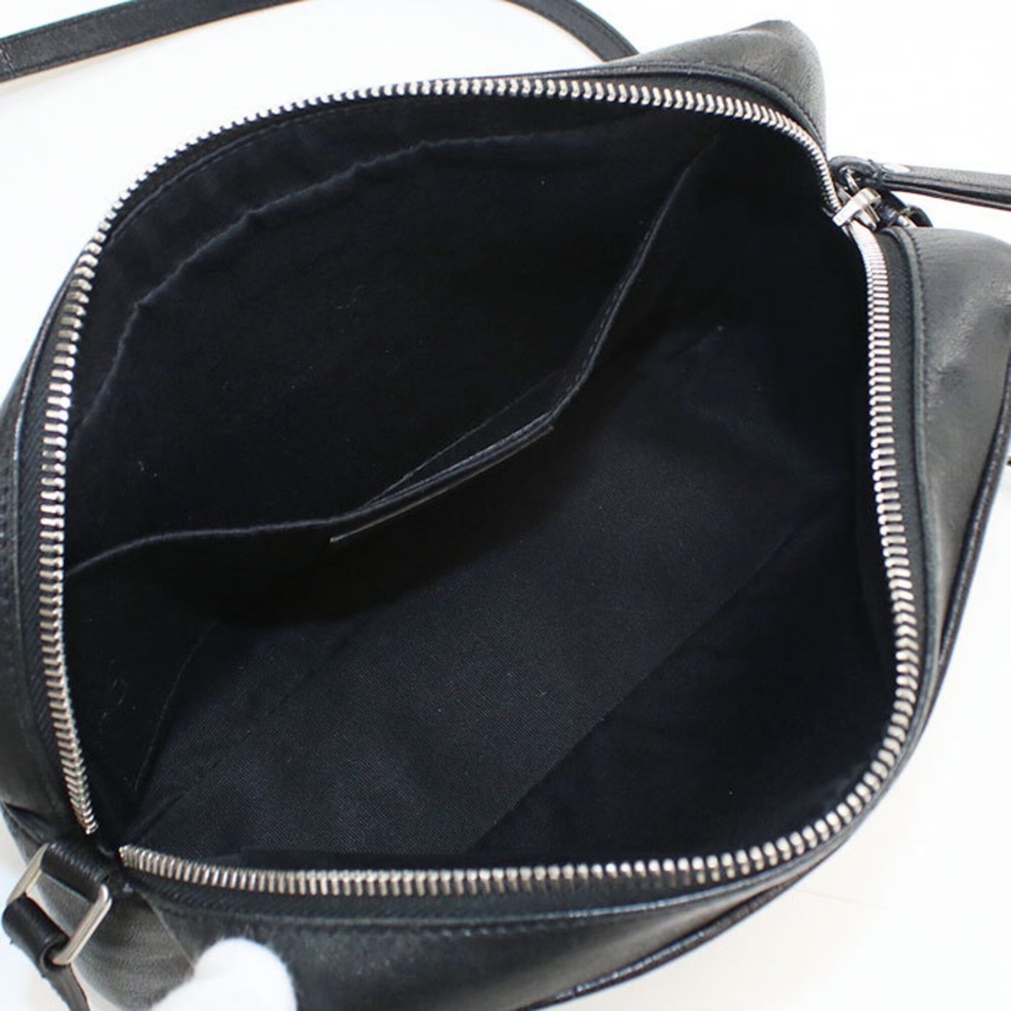 Saint Laurent Paris SAINT LAURENT (Saint Laurent) Crossbody Shoulder Bag 470299 Camera for Women, Black Size ONE SIZE - 3 Thumbnail