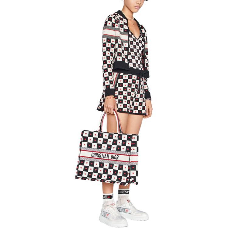Dior Christian Dior Heart Check Knit Shorts FR 34 Size 25" / US 0 / IT 36 - 8 Thumbnail