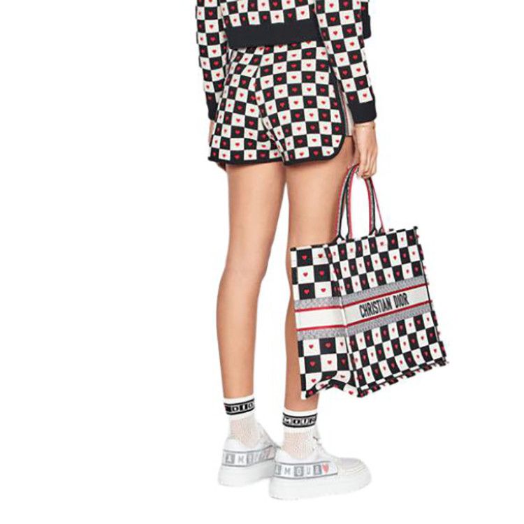 Dior Christian Dior Heart Check Knit Shorts FR 34 Size 25" / US 0 / IT 36 - 10 Thumbnail