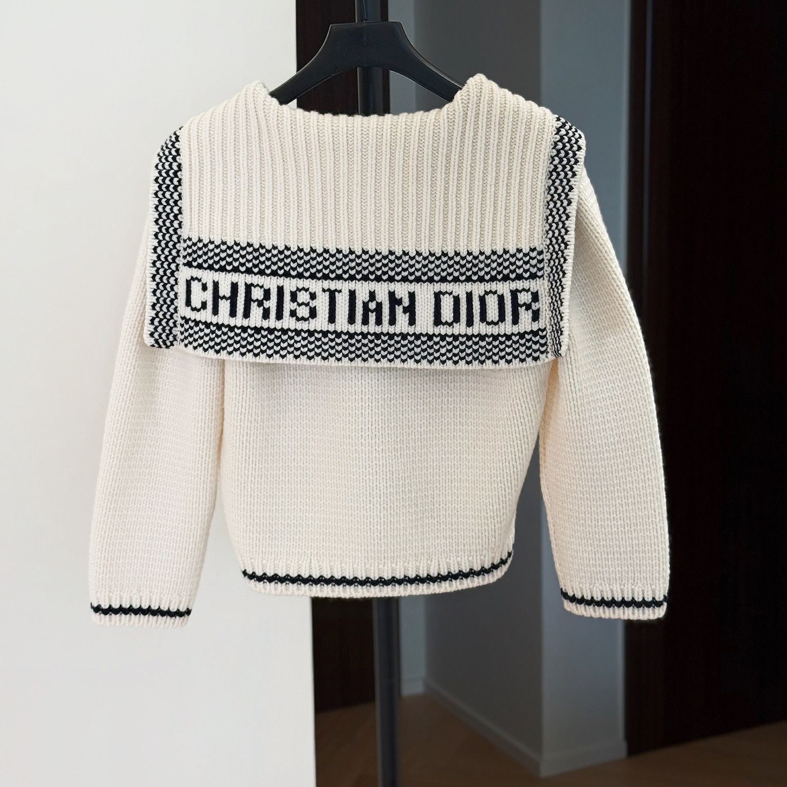 Dior Christian Dior Sailor Collar Knit Cardigan Beige Size 36 Size XS / US 0-2 / IT 36-38 - 2 Thumbnail