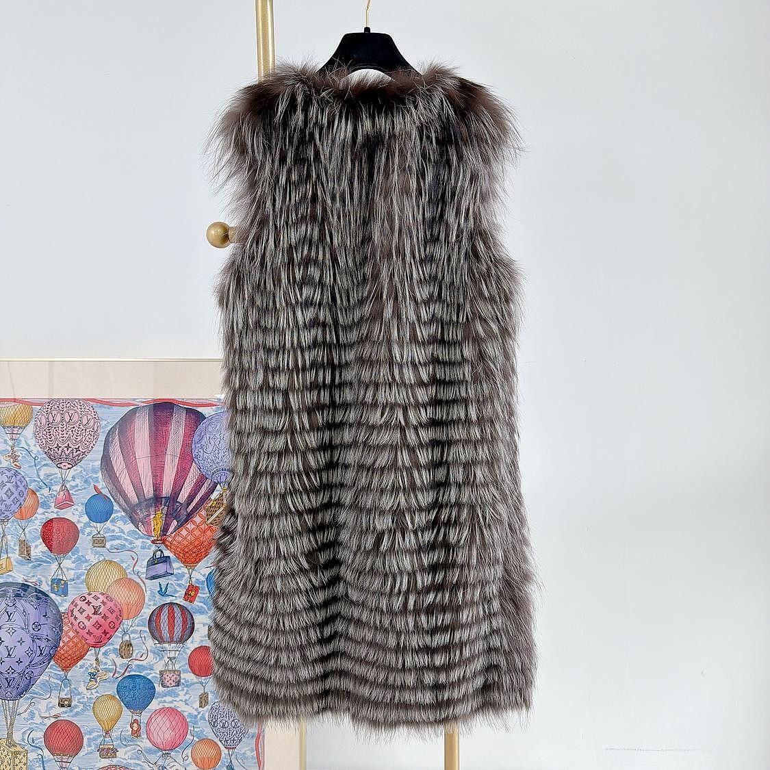 Dior Dior Fox Fur Vest Size 36 Size XS / US 0-2 / IT 36-38 - 2 Thumbnail
