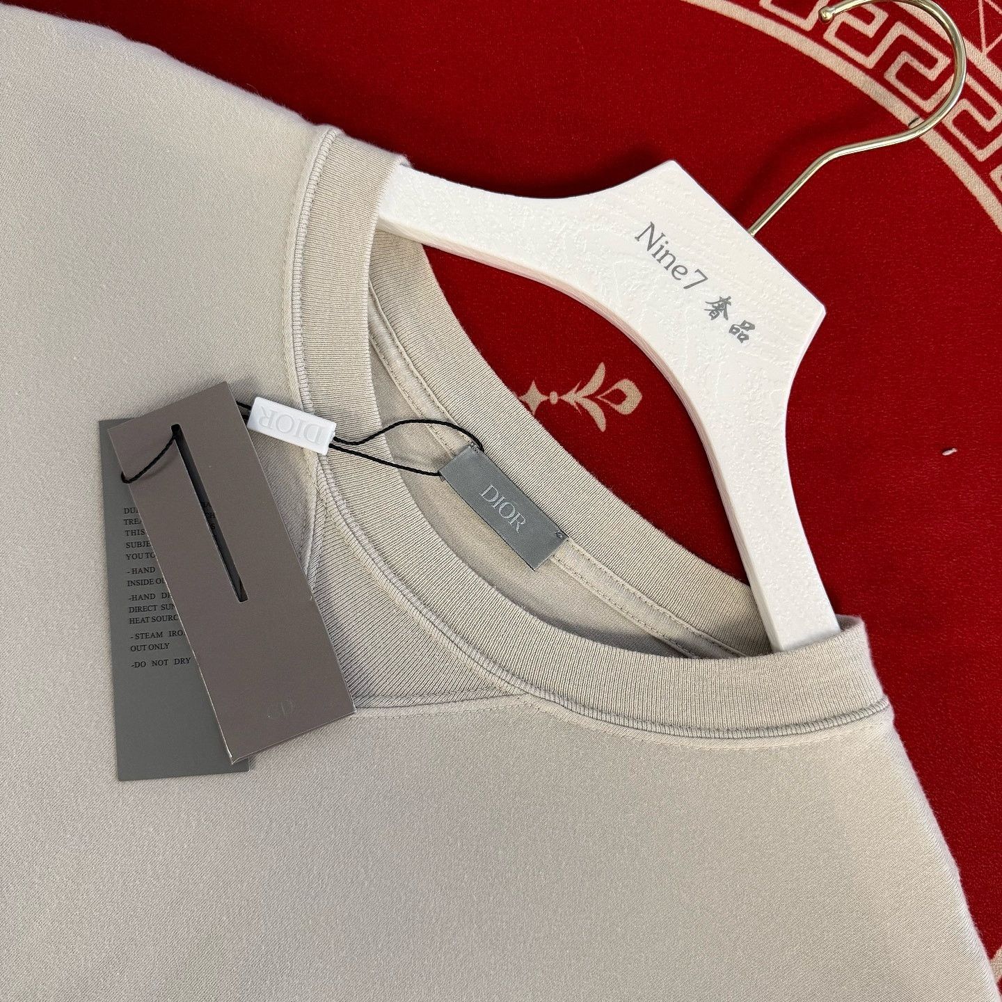 Dior Dior 1947 Logo Patch T-Shirt Size L Size US L / EU 52-54 / 3 - 3 Thumbnail