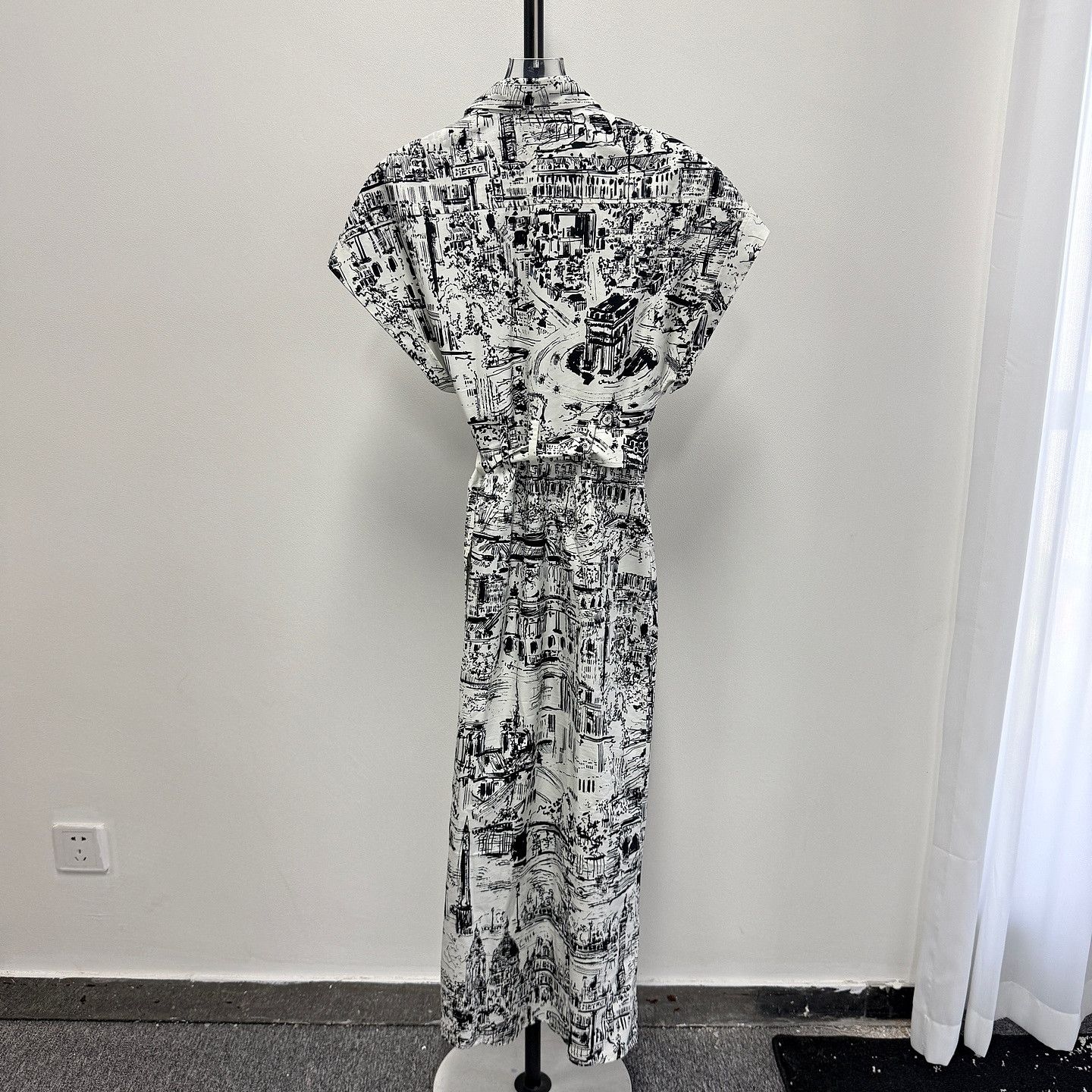 Dior Dior Toile de Jouy Shirt Dress Size 36 Size XS / US 0-2 / IT 36-38 - 2 Thumbnail