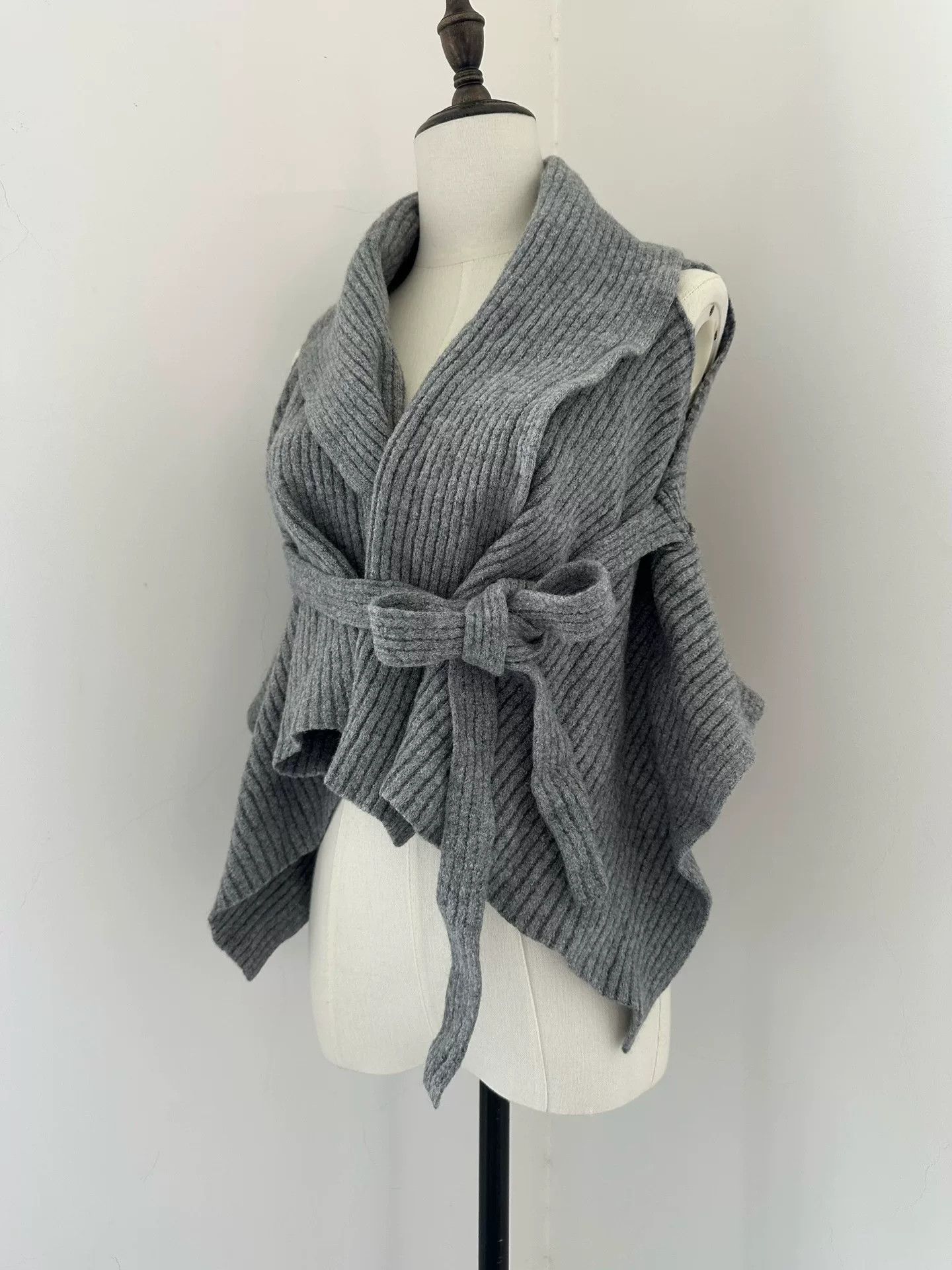 Issey Miyake Issey Miyake 2004 Mainline Knit Vest Size M / US 6-8 / IT 42-44 - 2 Thumbnail