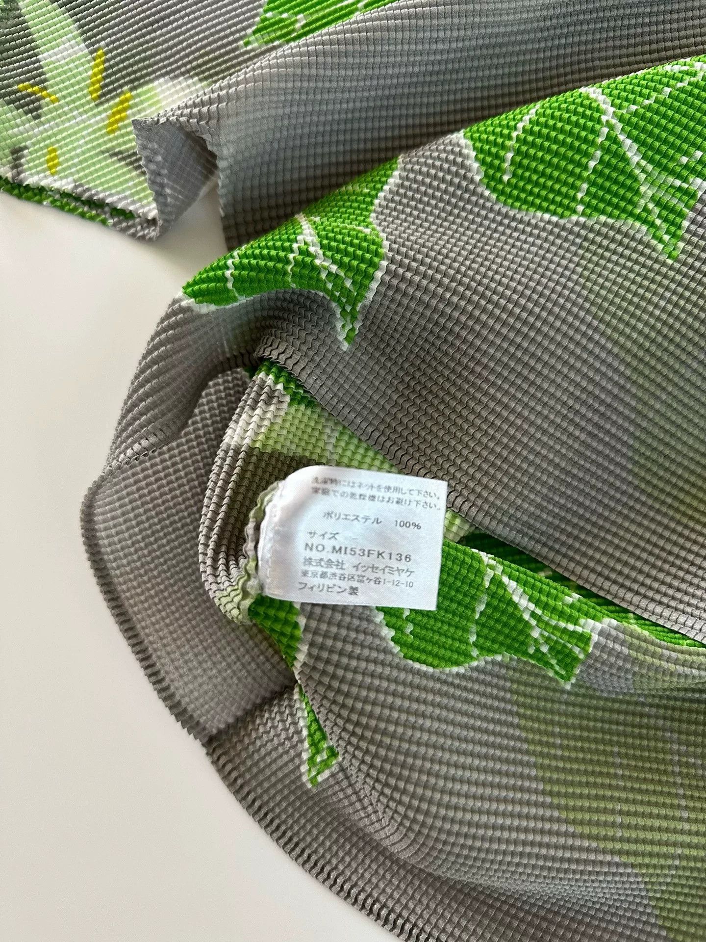 Pleats Please Issey Miyake Issey Miyake ME Line Floral Pleated Top Size XS / US 0-2 / IT 36-38 - 6 Thumbnail