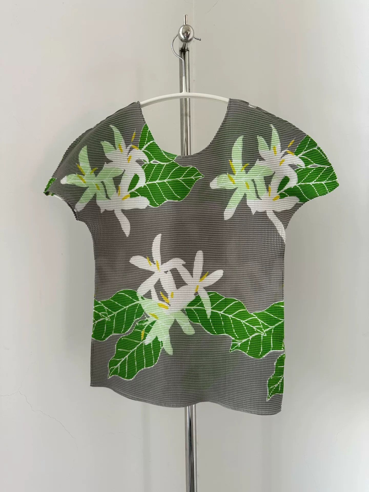Pleats Please Issey Miyake Issey Miyake ME Line Floral Pleated Top Size XS / US 0-2 / IT 36-38 - 5 Thumbnail