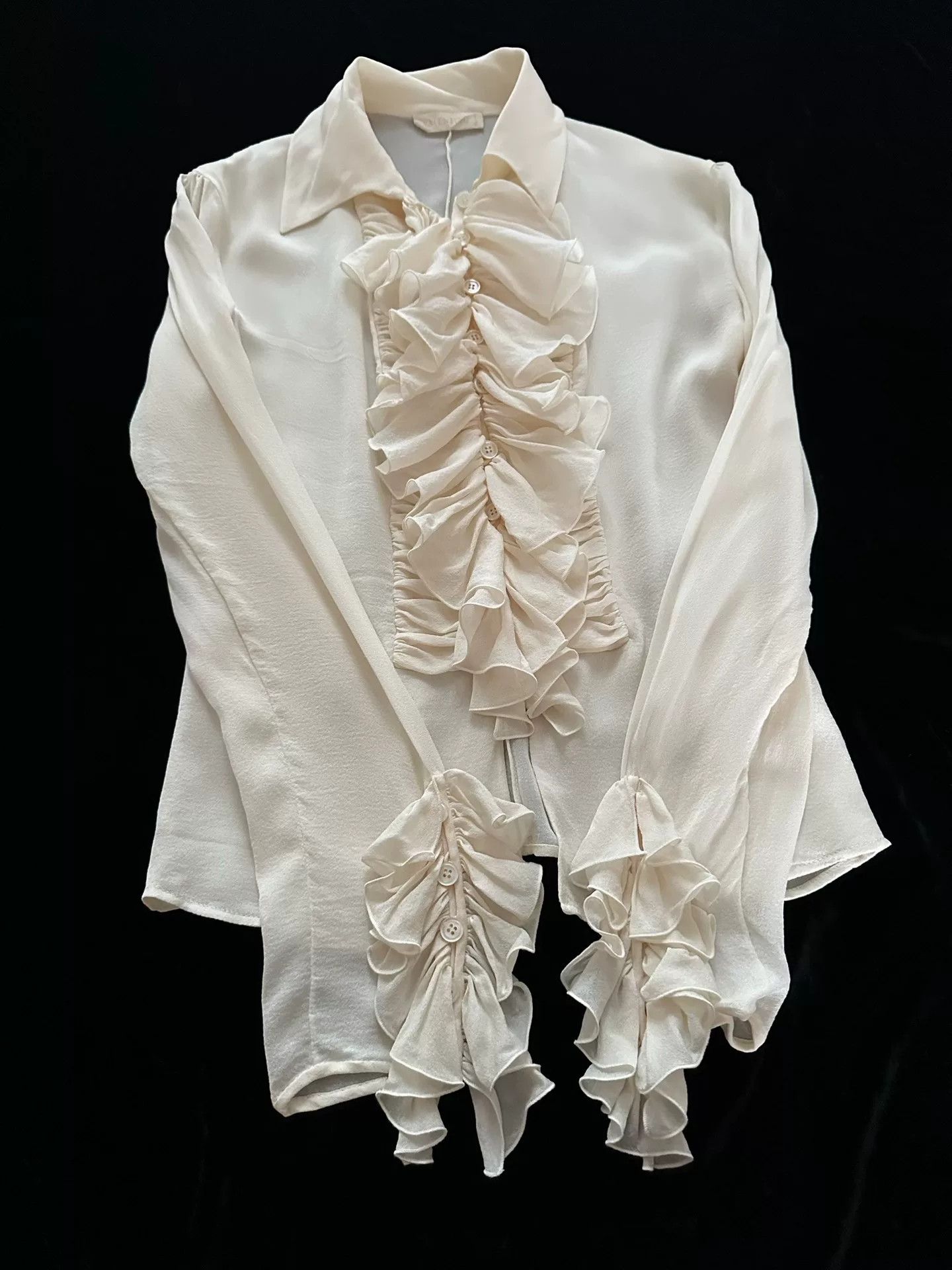 Valentino Valentino Vintage Silk Ruffle Shirt Size XS / US 0-2 / IT 36-38 - 2 Thumbnail