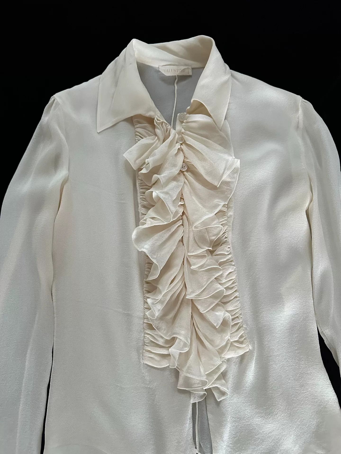 Valentino Valentino Vintage Silk Ruffle Shirt Size XS / US 0-2 / IT 36-38 - 3 Thumbnail