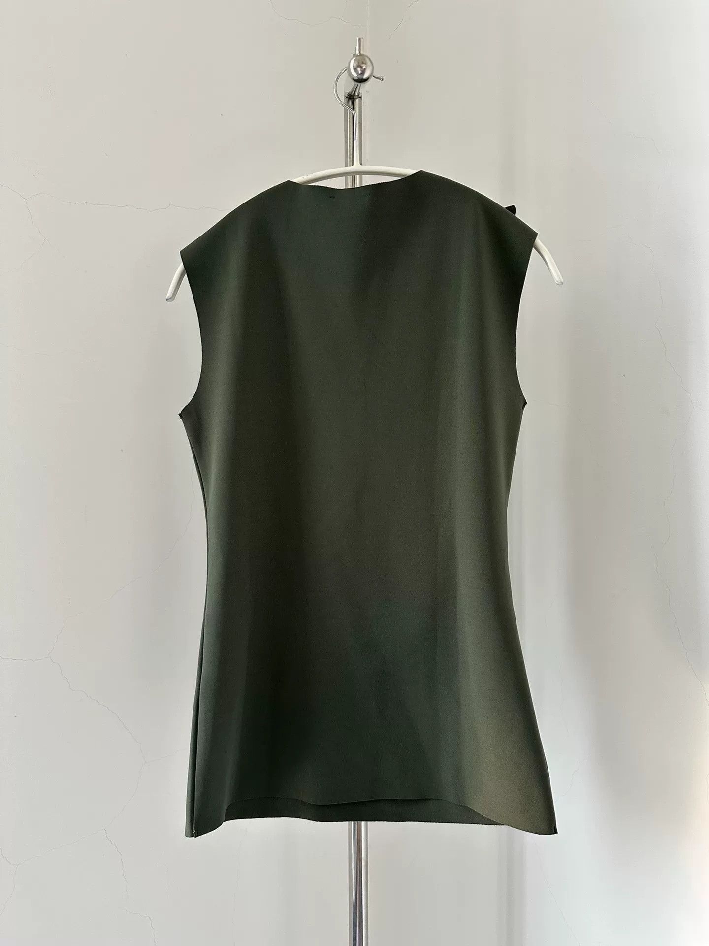 Dries Van Noten Dries Van Noten 24SS 3D Ruffled Sleeveless Tank Size S / US 4 / IT 40 - 5 Thumbnail