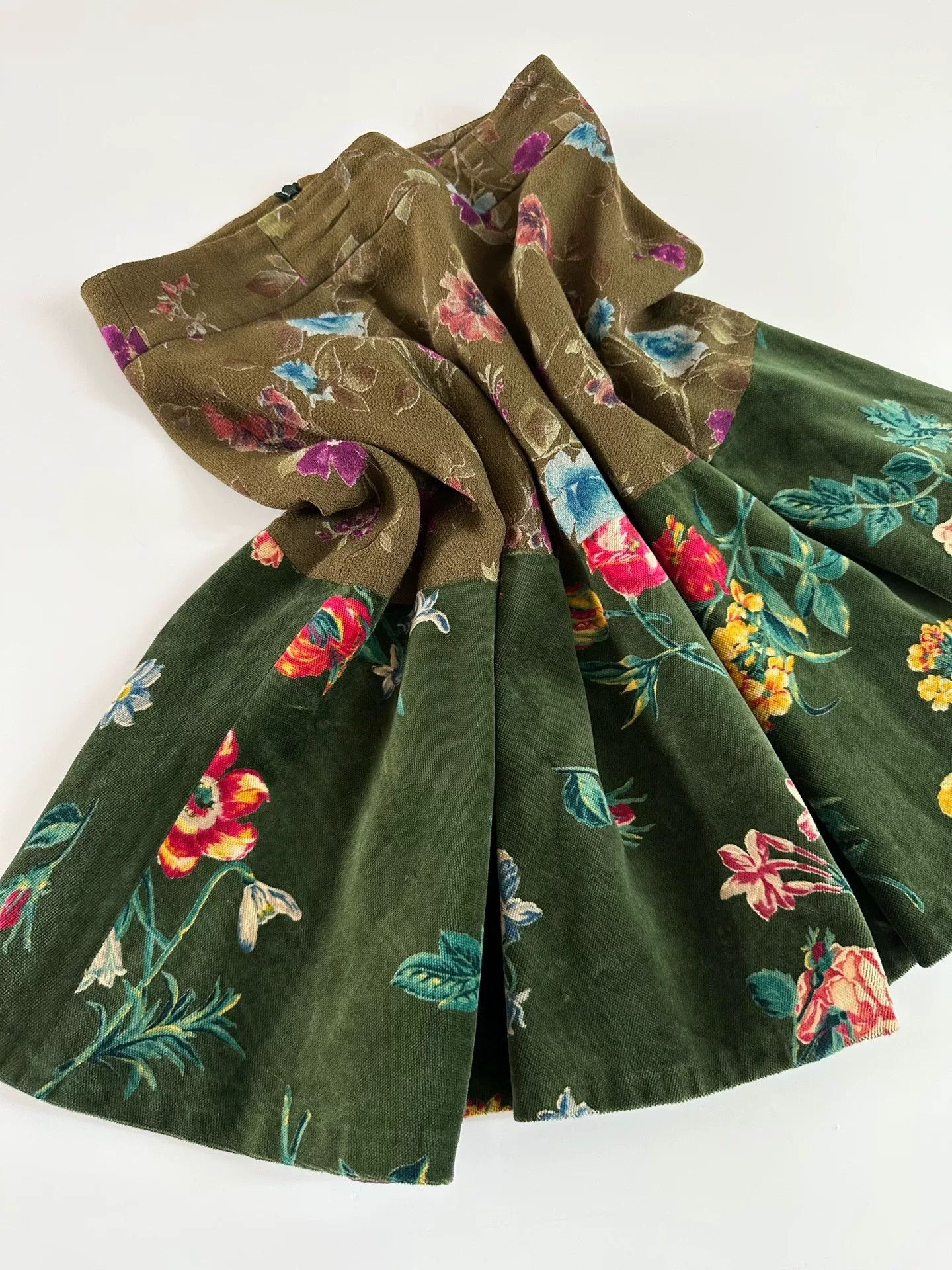 Kenzo Kenzo 80s Vest & Skirt Two-Piece Size 38" / US 16 / IT 52 - 6 Thumbnail