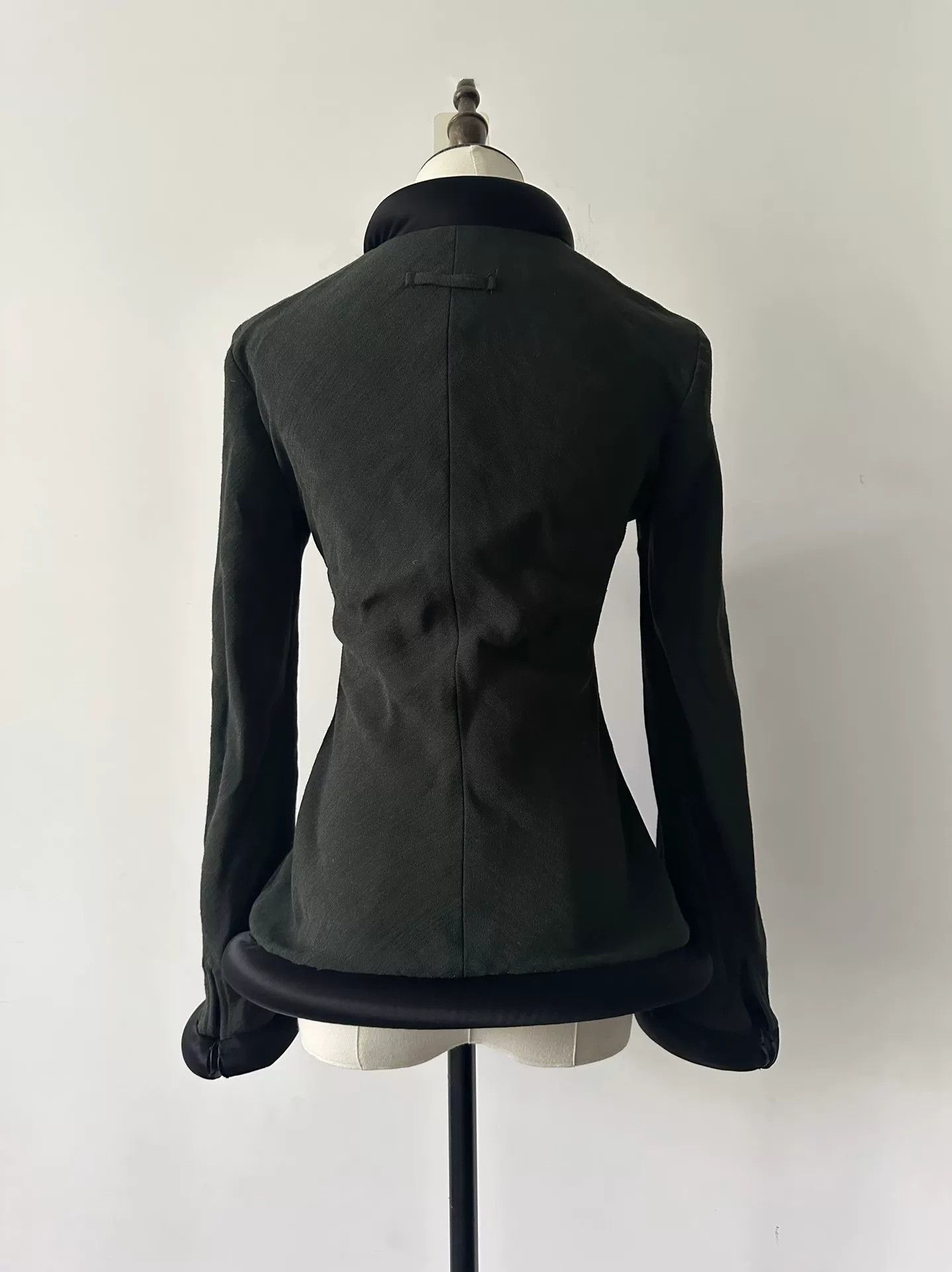 Jean Paul Gaultier Jean Paul Gaultier 1999 Runway Circle Collar Coat Size S / US 4 / IT 40 - 3 Thumbnail