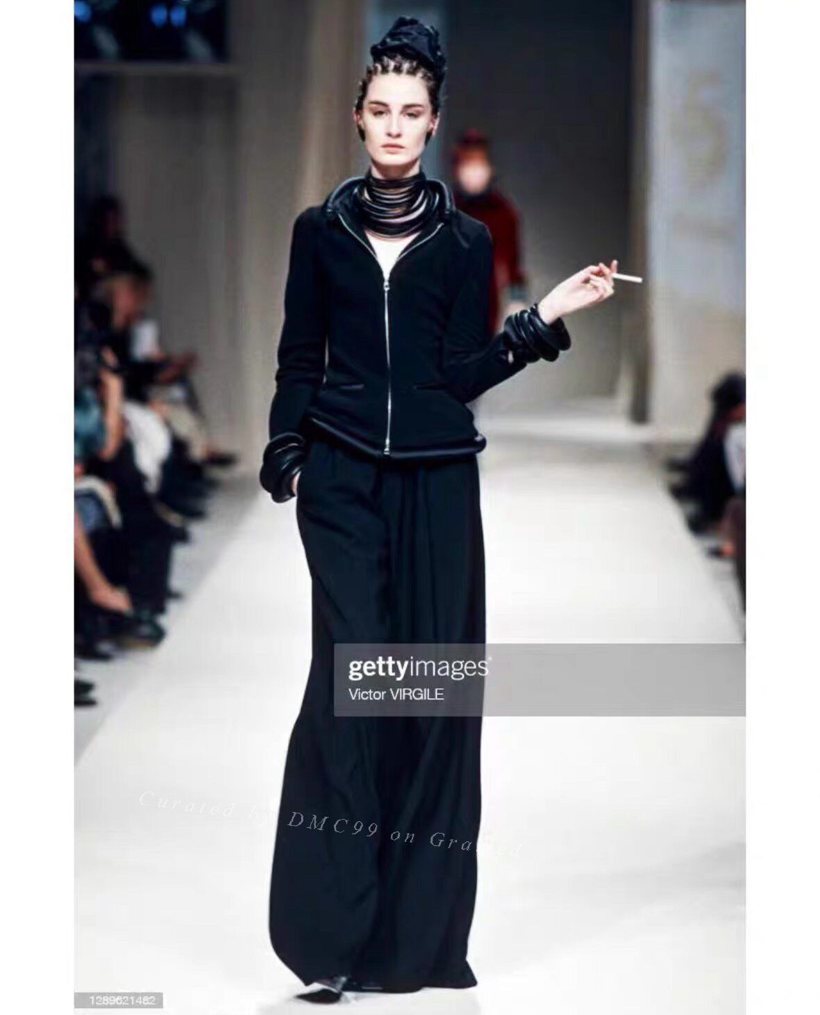 Jean Paul Gaultier Jean Paul Gaultier 1999 Runway Circle Collar Coat Size S / US 4 / IT 40 - 4 Thumbnail