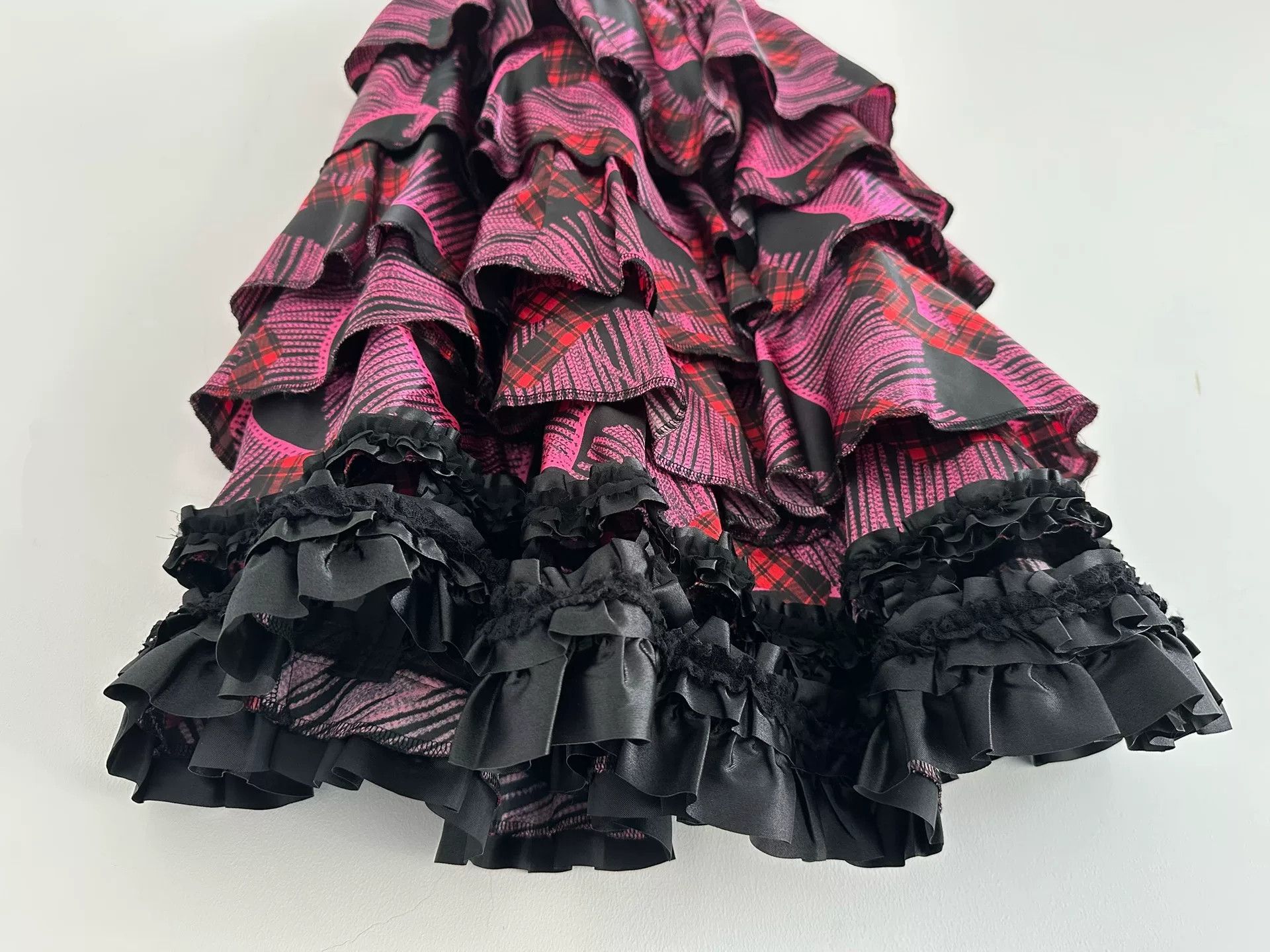 Rei Kawakubo Comme des Garçons 2008 Red Lip Print Tiered Skirt Size 35" - 5 Thumbnail