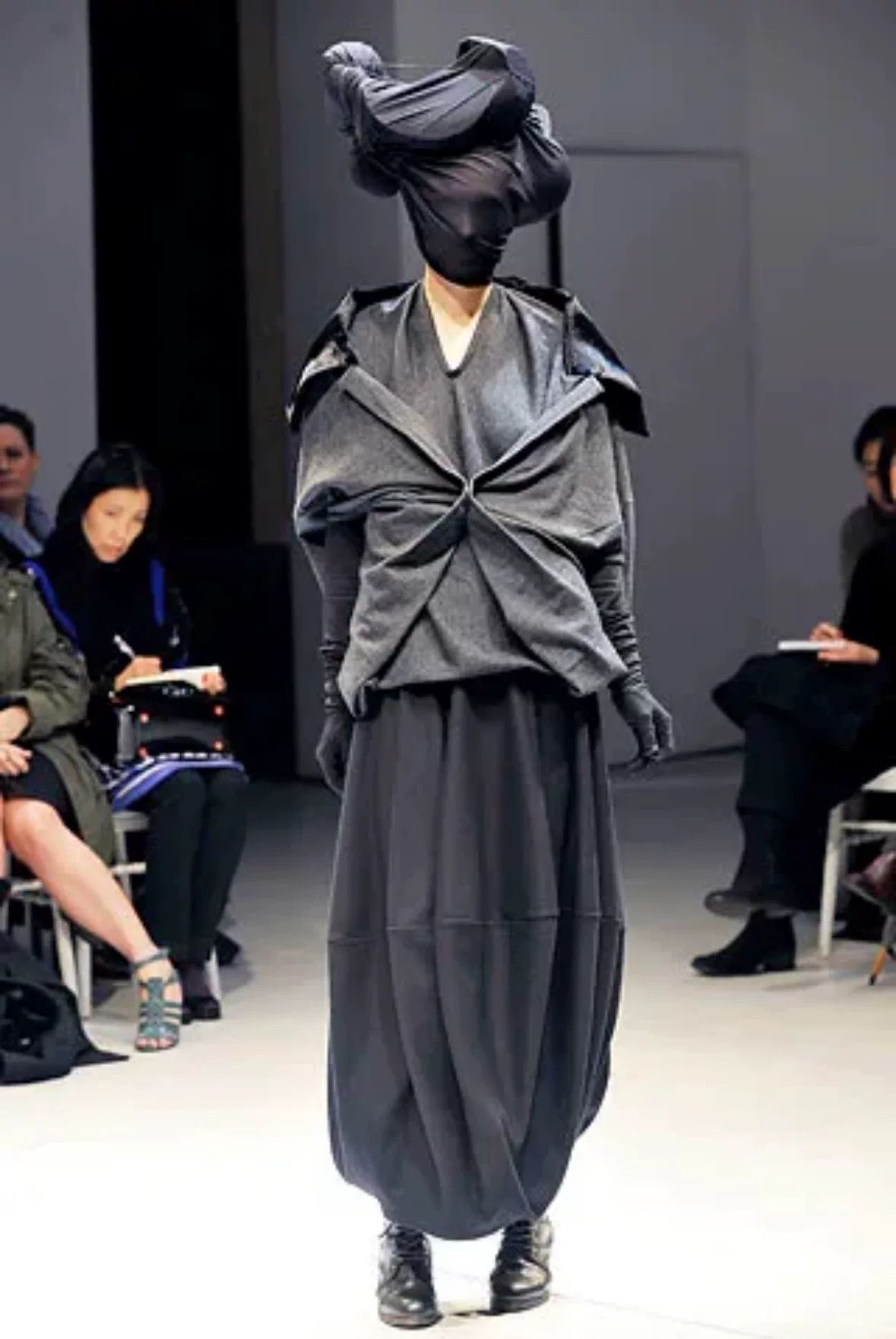 Junya Watanabe Junya Watanabe 2008 Runway Deconstructed Cape Size US S / EU 44-46 / 1 - 2 Thumbnail