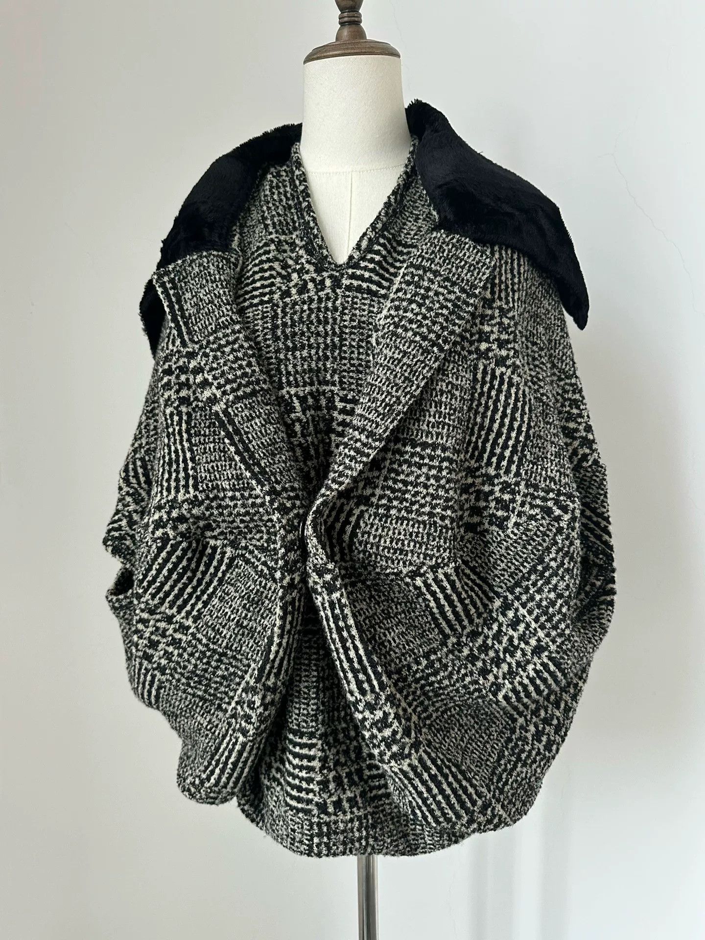 Junya Watanabe Junya Watanabe 2008 Runway Deconstructed Cape Size US S / EU 44-46 / 1 - 5 Thumbnail