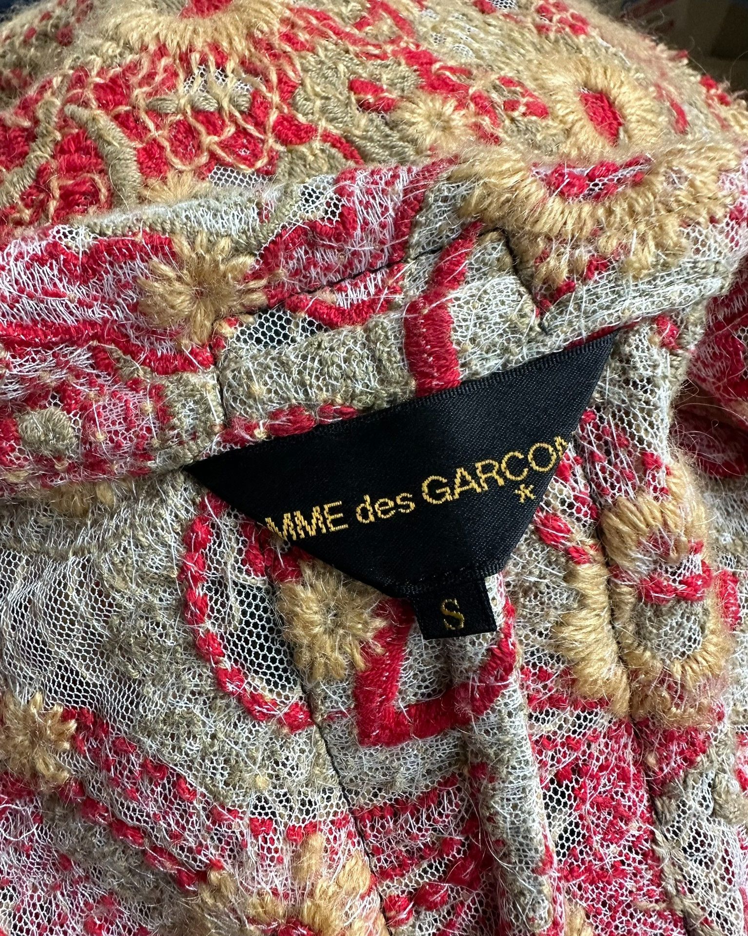 Comme des Garcons Comme des Garçons AD2003 Red Gold Crochet Coat Size S / US 4 / IT 40 - 6 Thumbnail