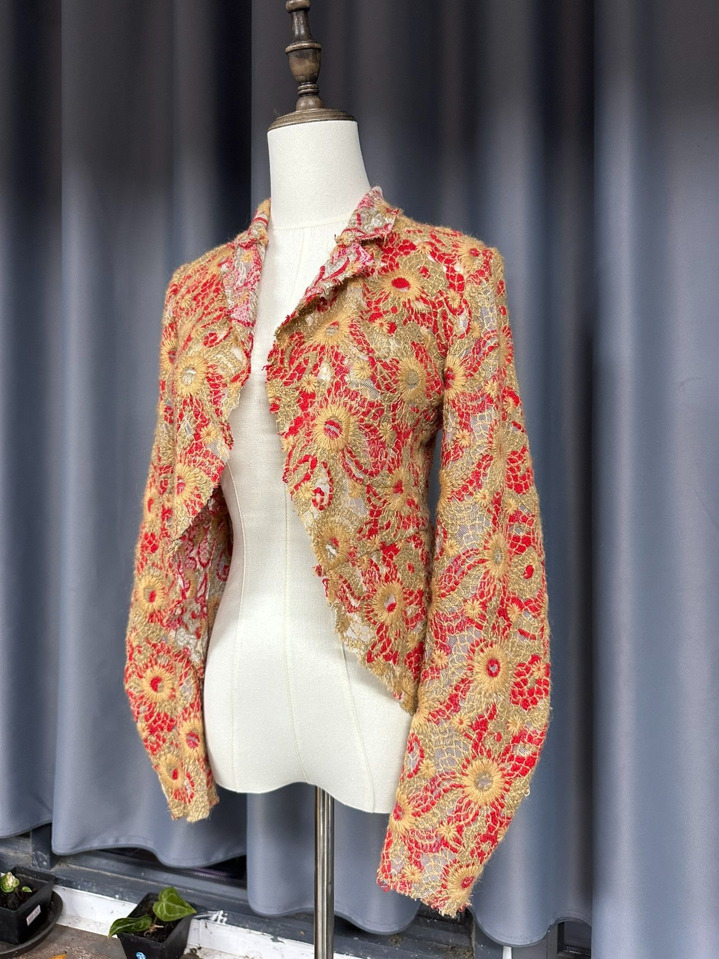 Comme des Garcons Comme des Garçons AD2003 Red Gold Crochet Coat Size S / US 4 / IT 40 - 8 Thumbnail