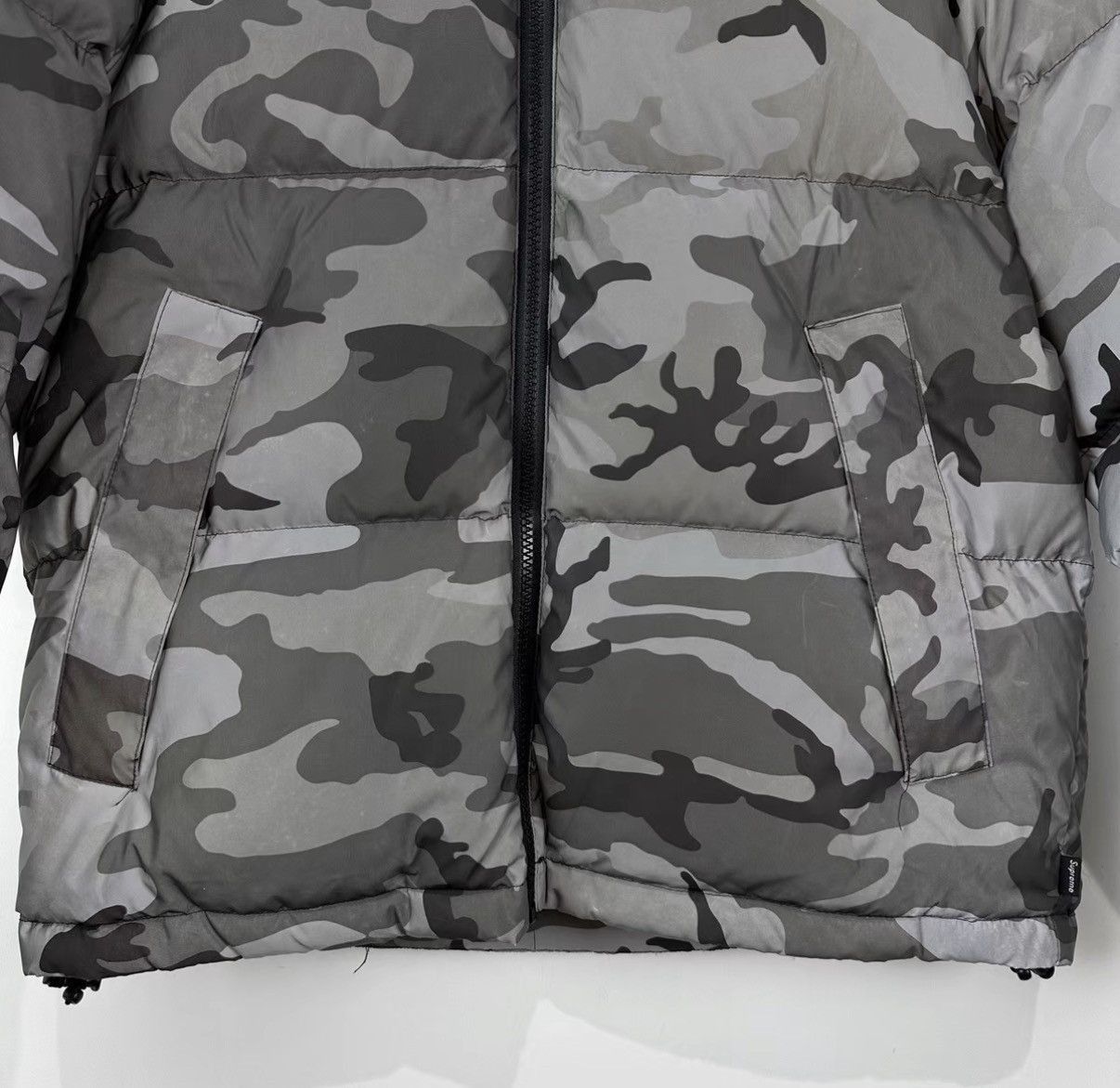 Supreme Reflective Camouflage Down Jacket in Gray Size US S / EU 44-46 / 1 - 3 Thumbnail