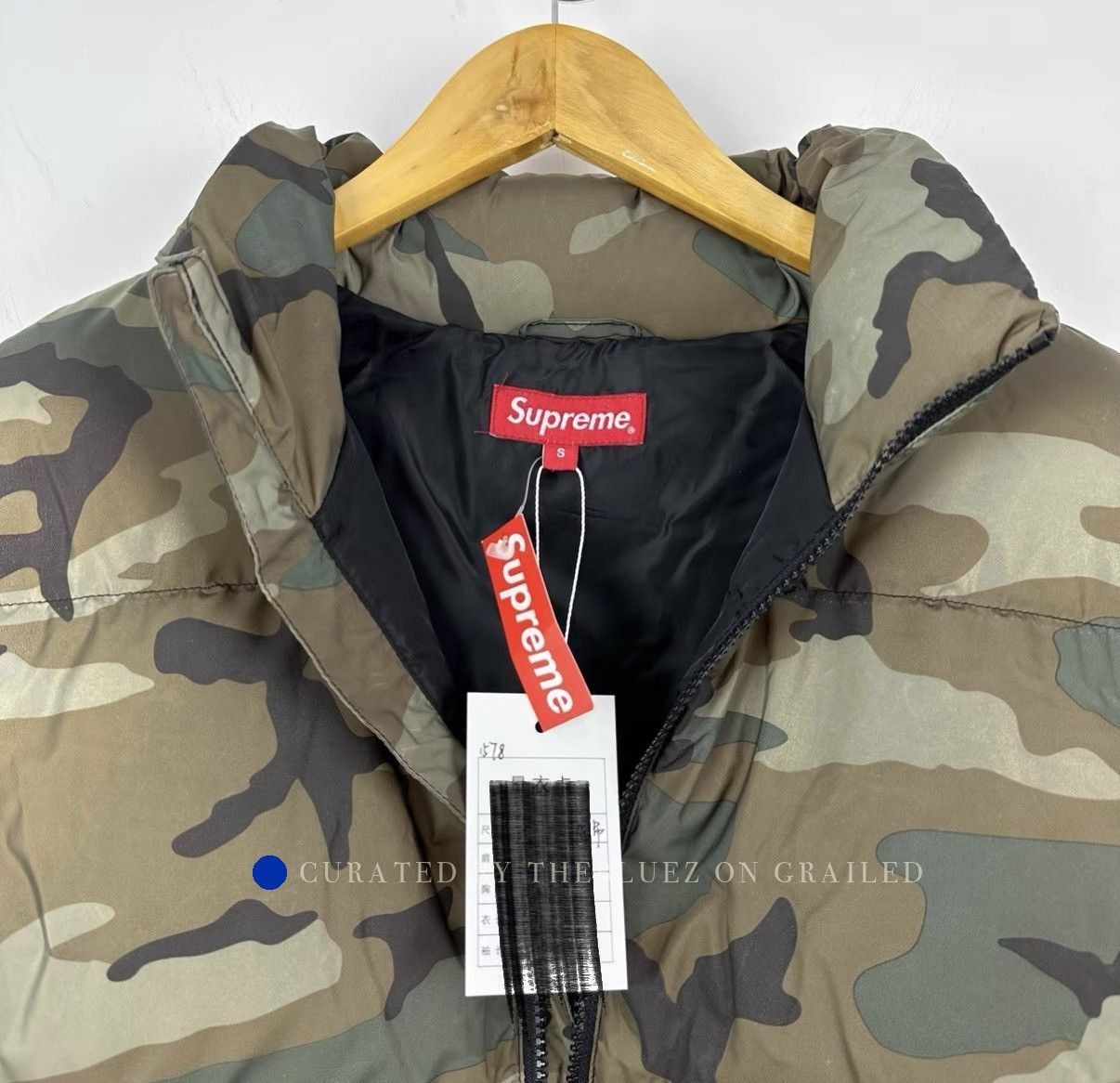 Supreme Camouflage Down Jacket in Green Size US S / EU 44-46 / 1 - 5 Thumbnail