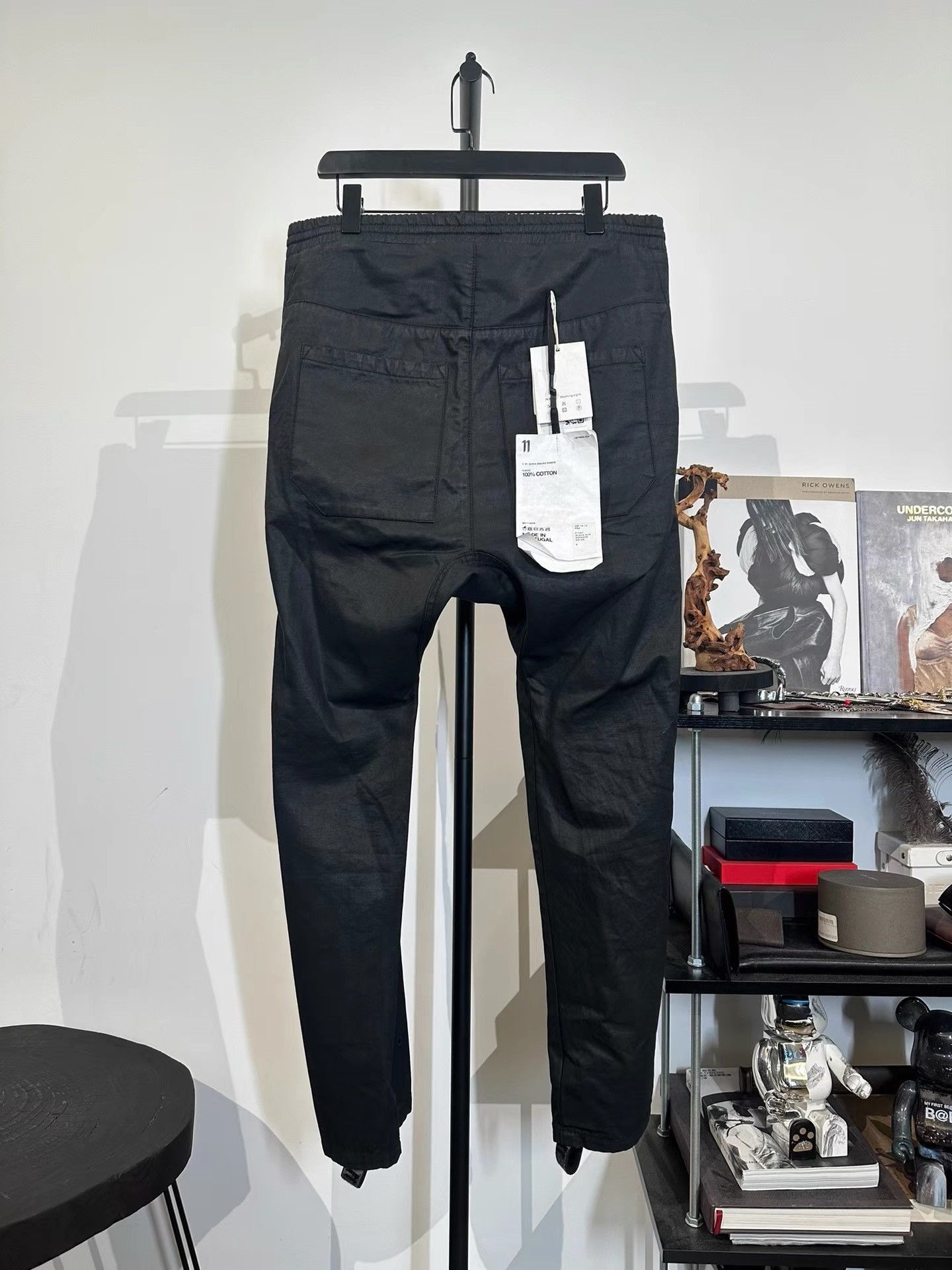 11 By Boris Bidjan Saberi Wax Coated Straight Pants in Black Size US 32 / EU 48 - 2 Thumbnail