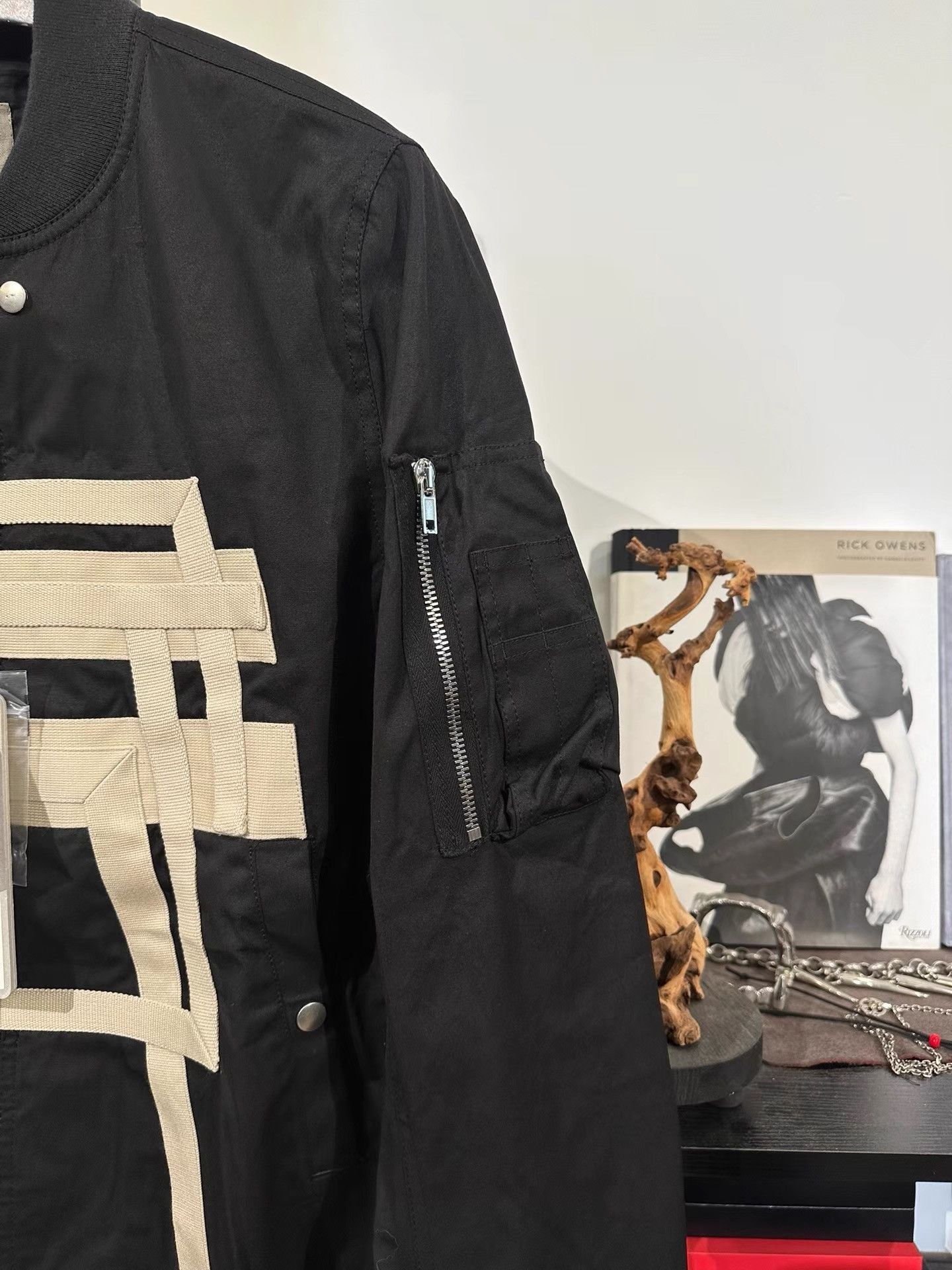 Rick Owens Webbing Bomber Jacket in Black Size US L / EU 52-54 / 3 - 4 Thumbnail