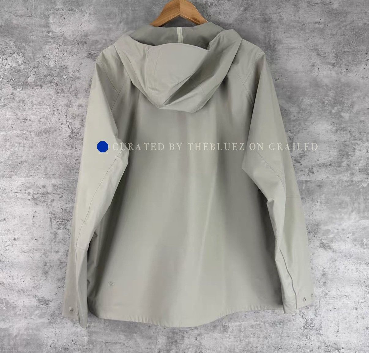 Lululemon Lightweight Beige Waterproof Jacket Size US M / EU 48-50 / 2 - 2 Thumbnail