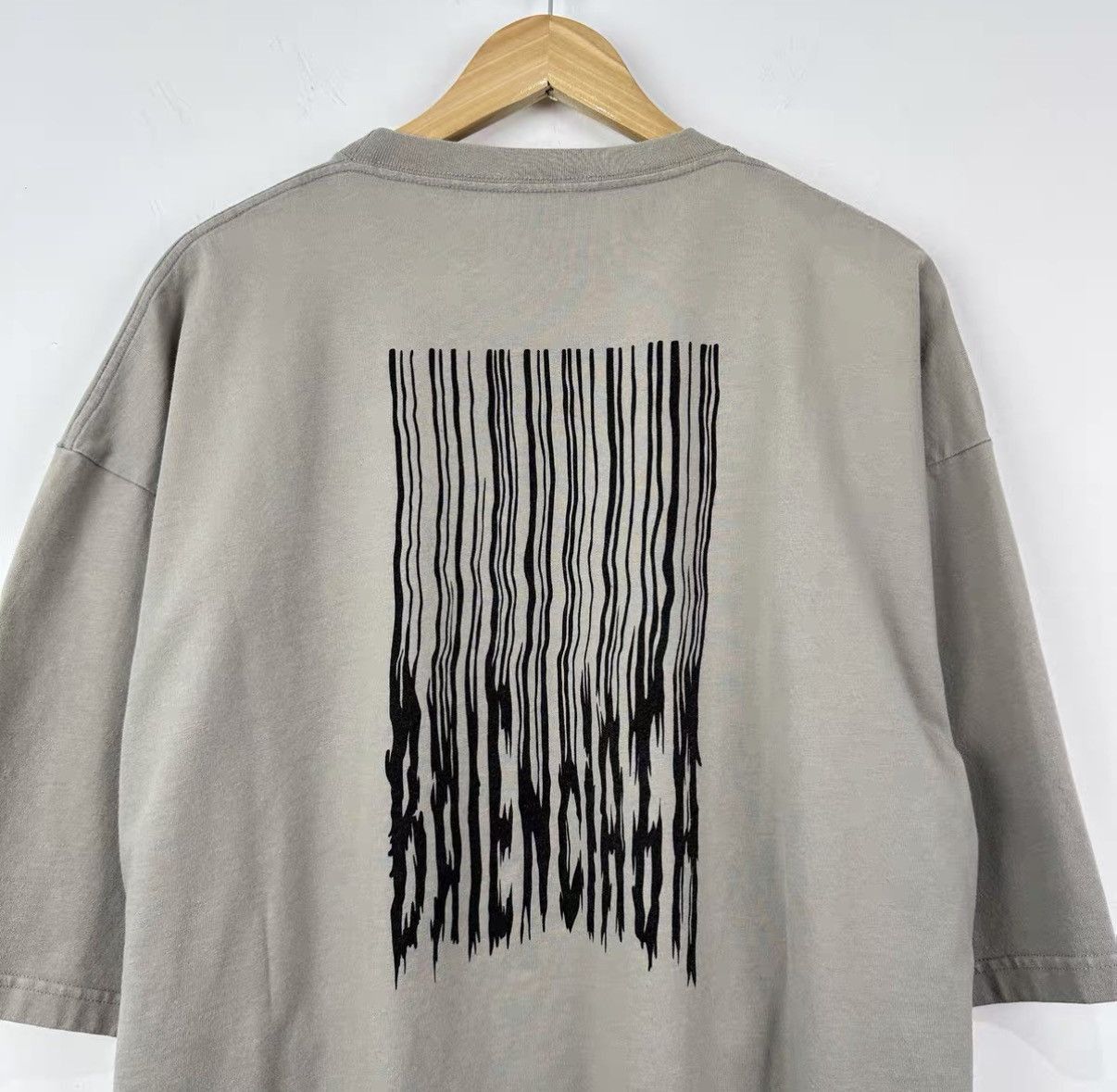 Balenciaga Fringe Waterfall Short Sleeve Tee Size US S / EU 44-46 / 1 - 3 Thumbnail