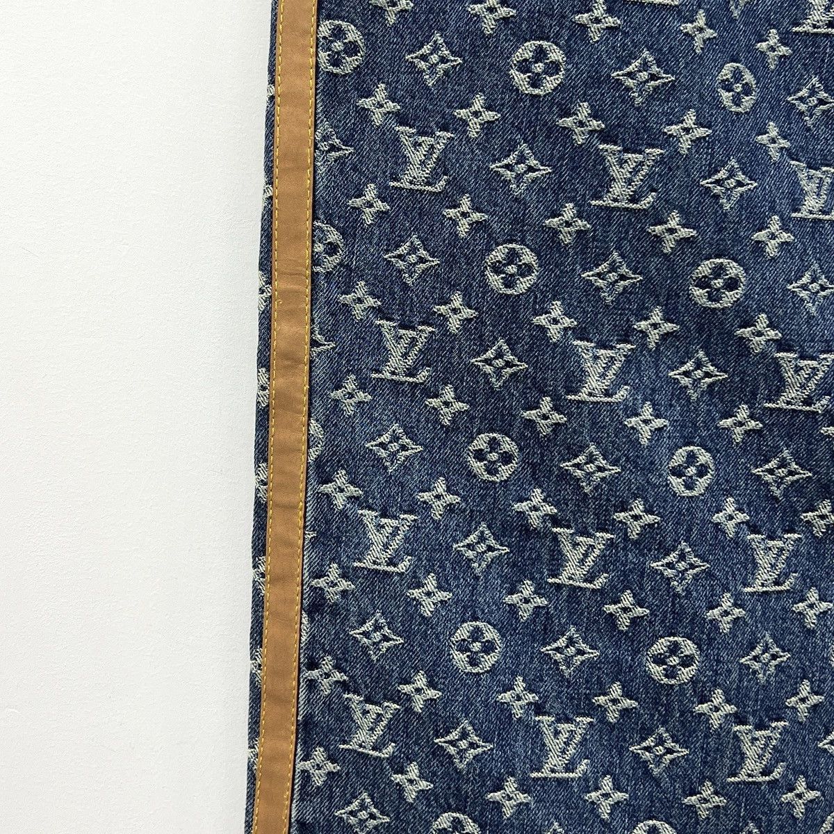 Louis Vuitton Monogram All-over Print Blue Jeans Size US 32 / EU 48 - 4 Thumbnail