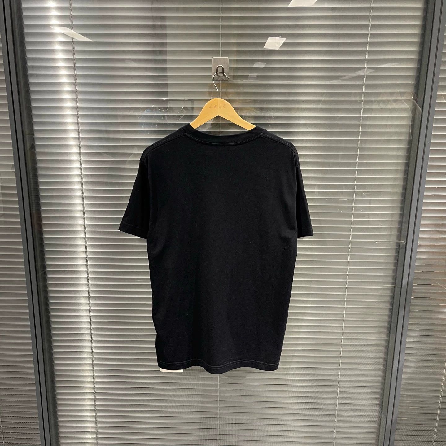 Louis Vuitton Black Embroidered Short Sleeve Tee Size US M / EU 48-50 / 2 - 2 Thumbnail