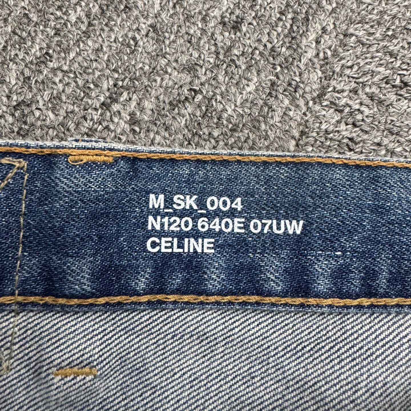 Celine Distressed Blue Jeans in Near Mint Condition Size US 32 / EU 48 - 2 Thumbnail
