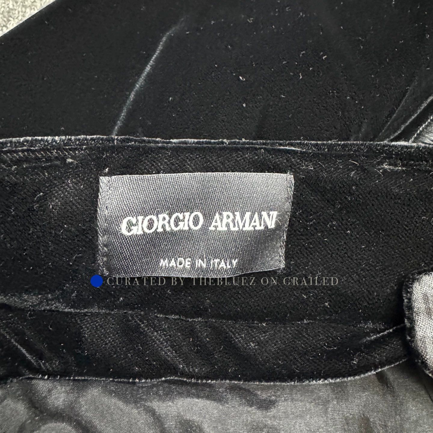 Giorgio Armani Elegant Black Velvet Trousers Size US 32 / EU 48 - 2 Thumbnail