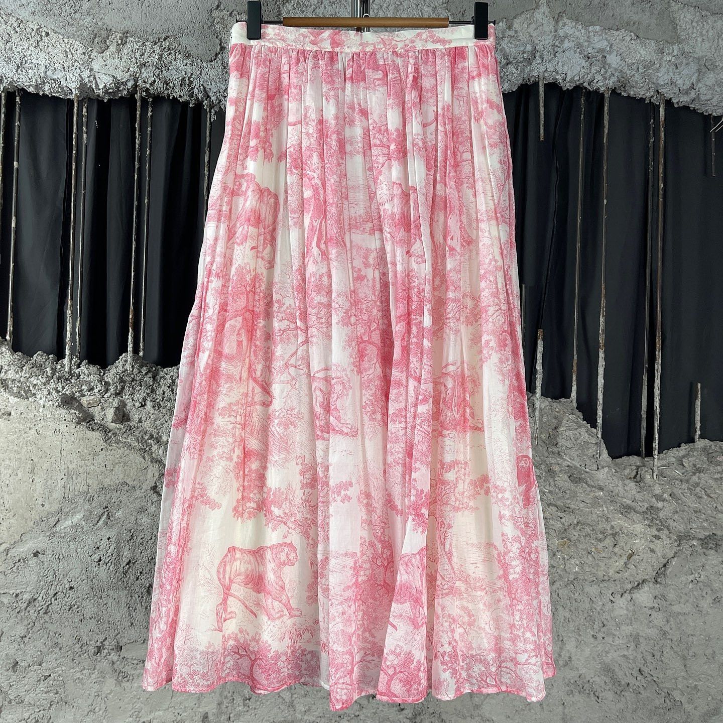 Dior Dior Pink Toile de Jouy Midi Skirt Size 36 Size 26" / US 2 / IT 38 - 2 Thumbnail